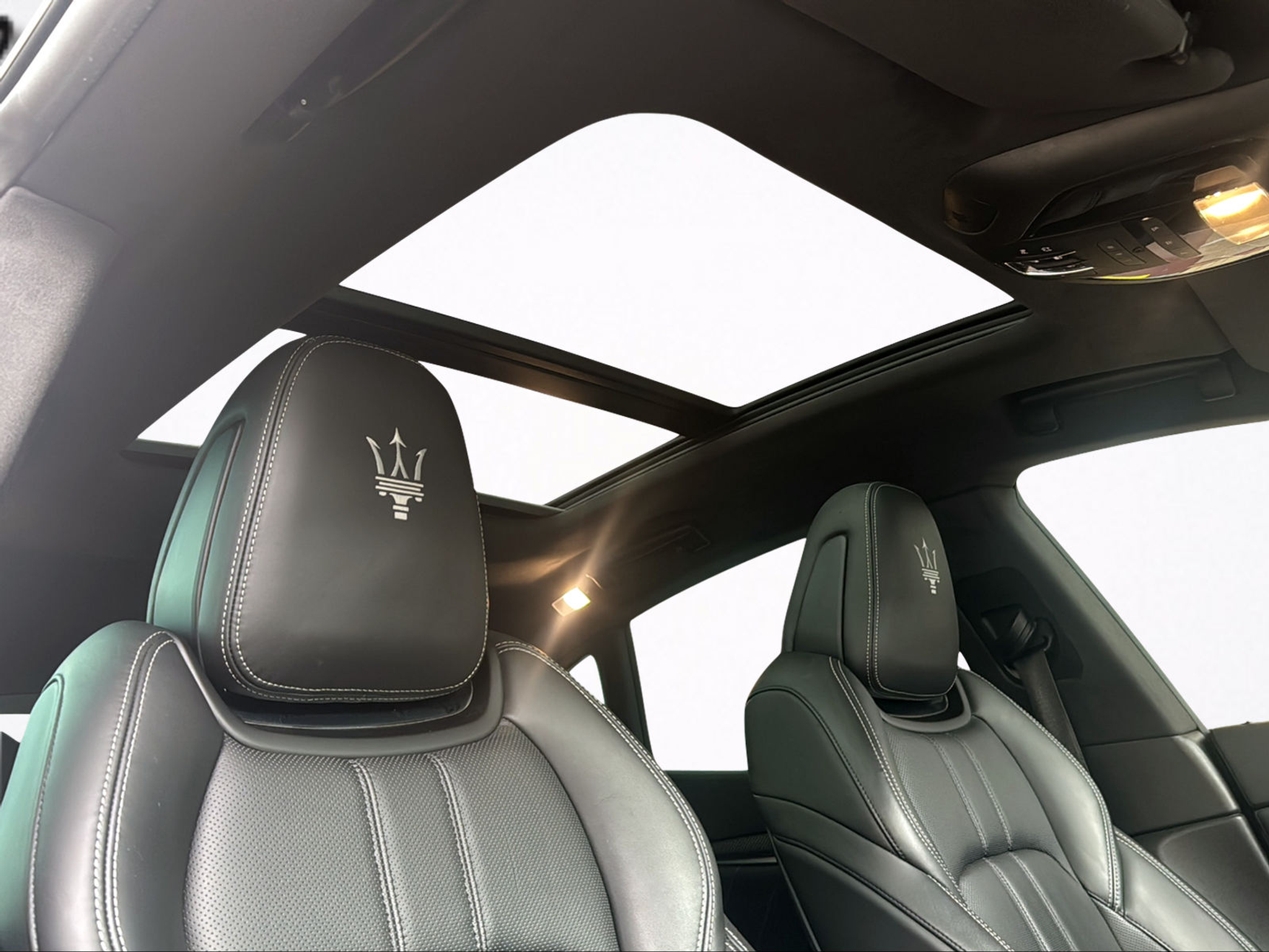 listing desktop thumbnail image 16