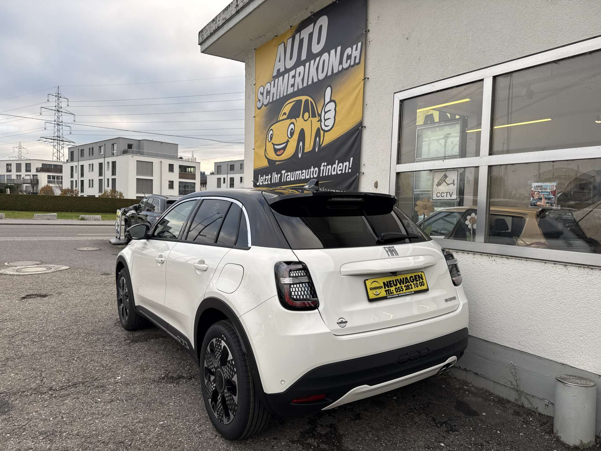 listing desktop thumbnail image 2