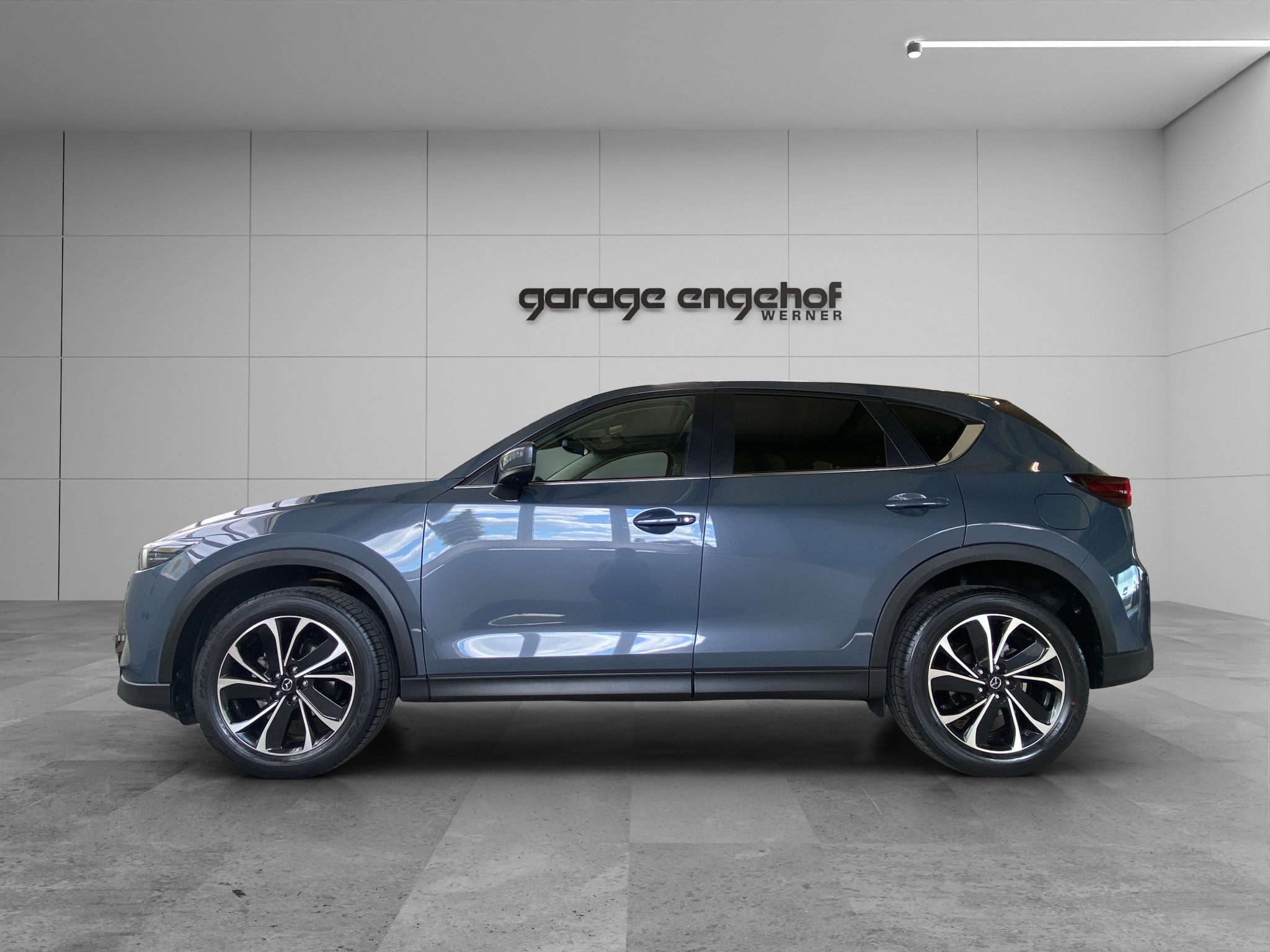 listing desktop thumbnail image 2