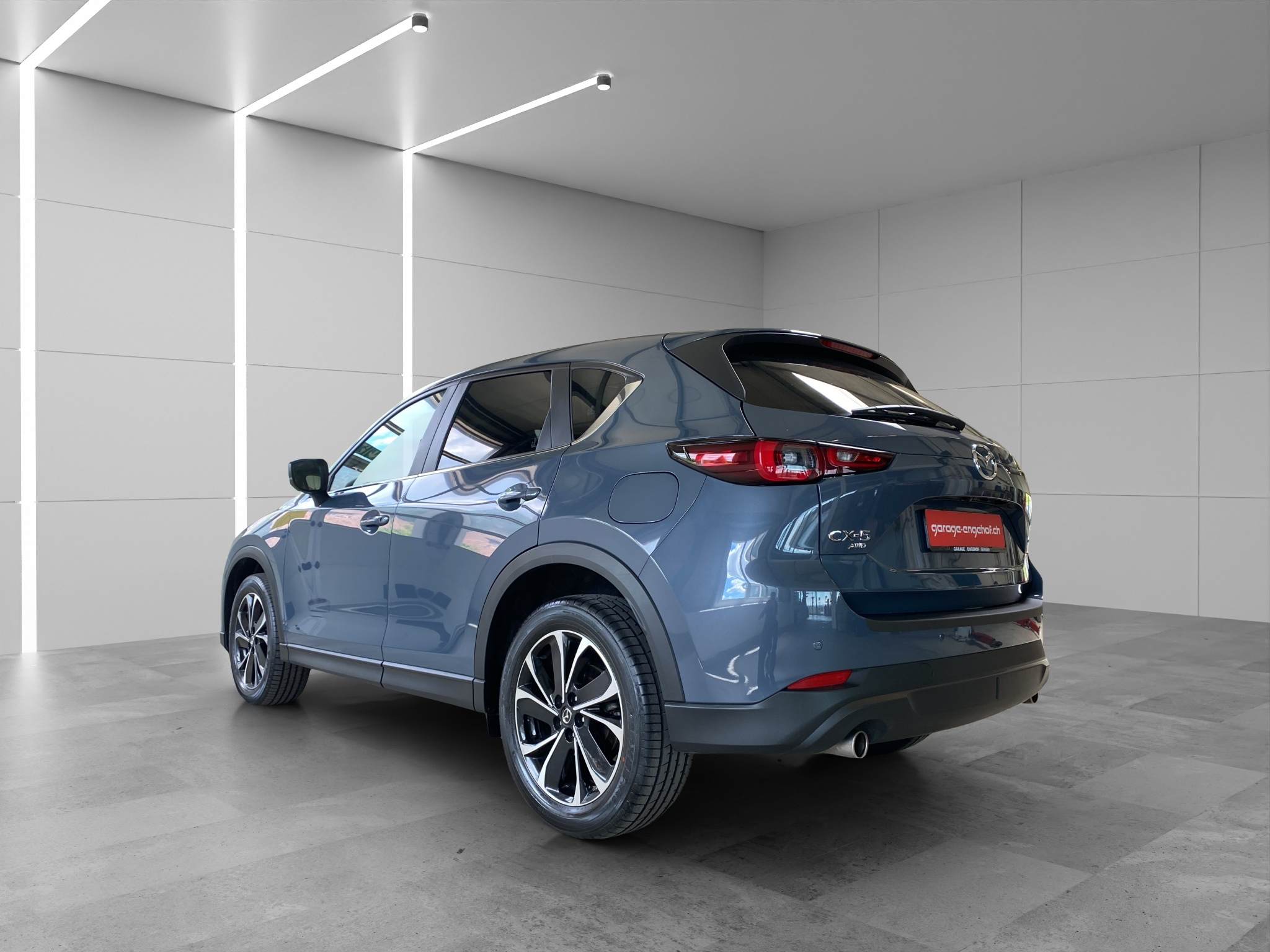 listing desktop thumbnail image 3