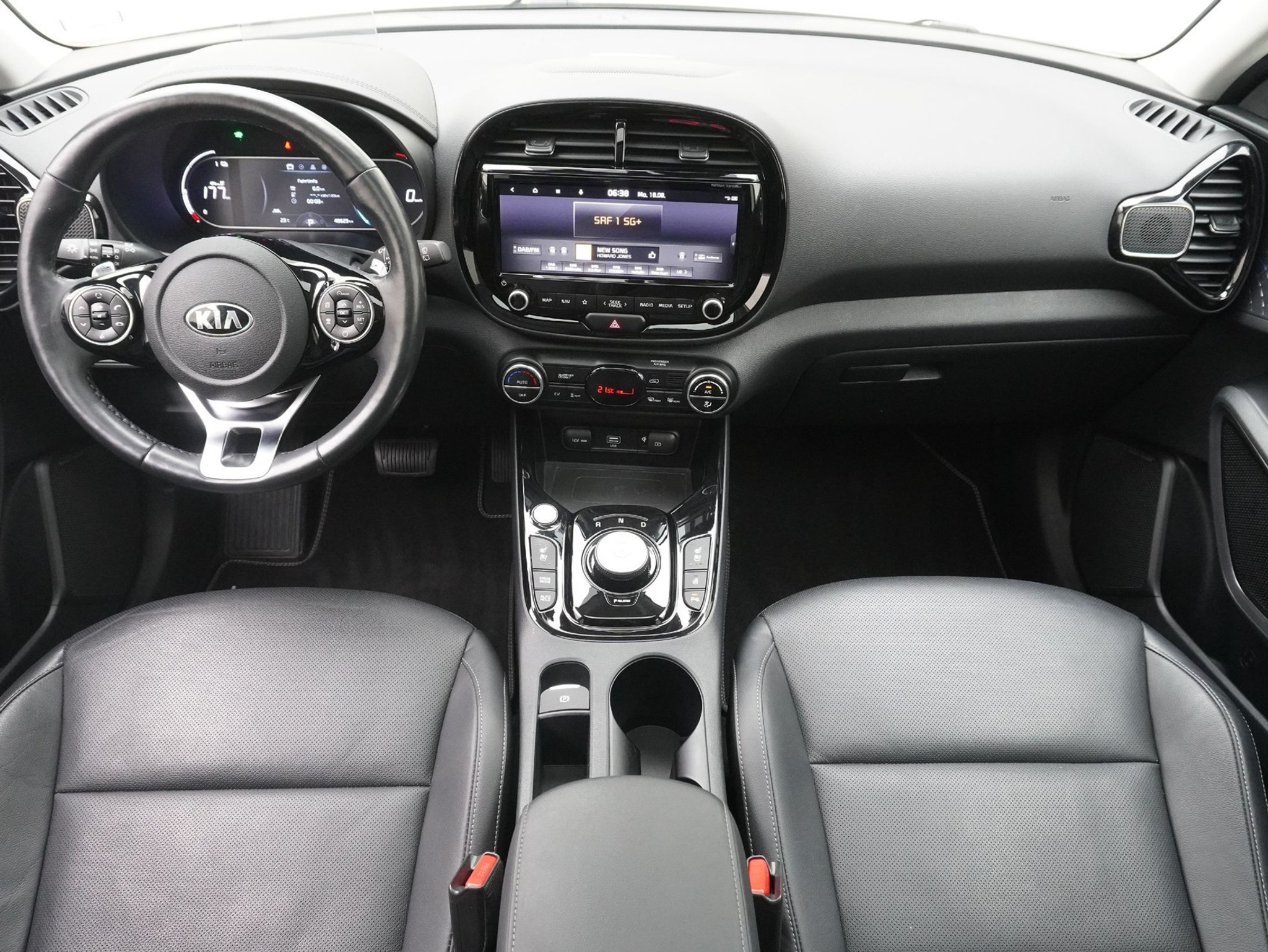 listing desktop thumbnail image 14