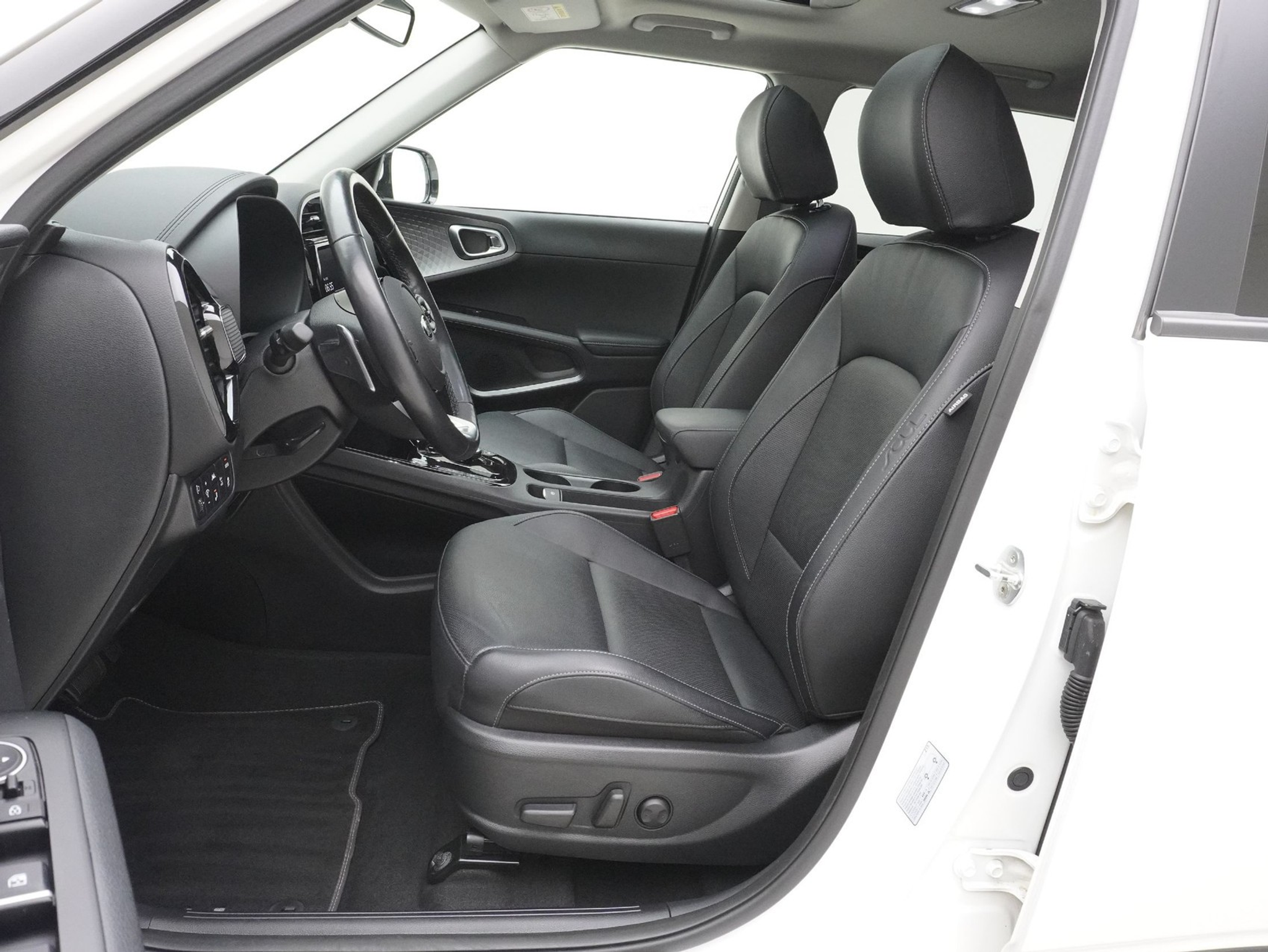 listing desktop thumbnail image 11