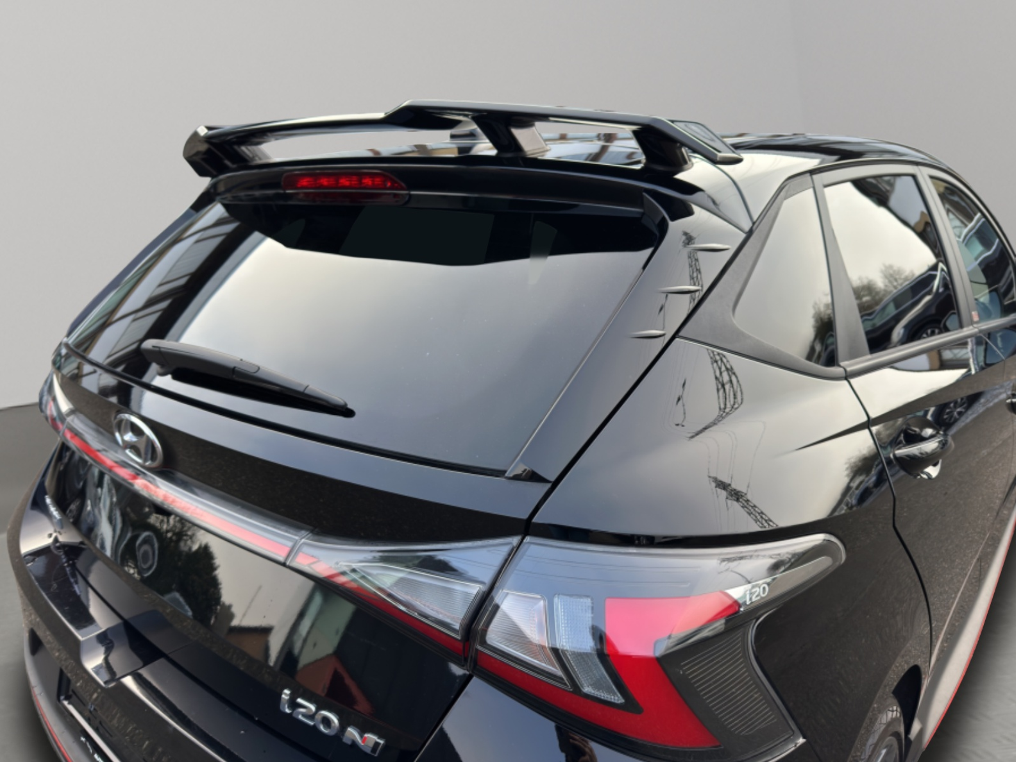 listing desktop thumbnail image 13