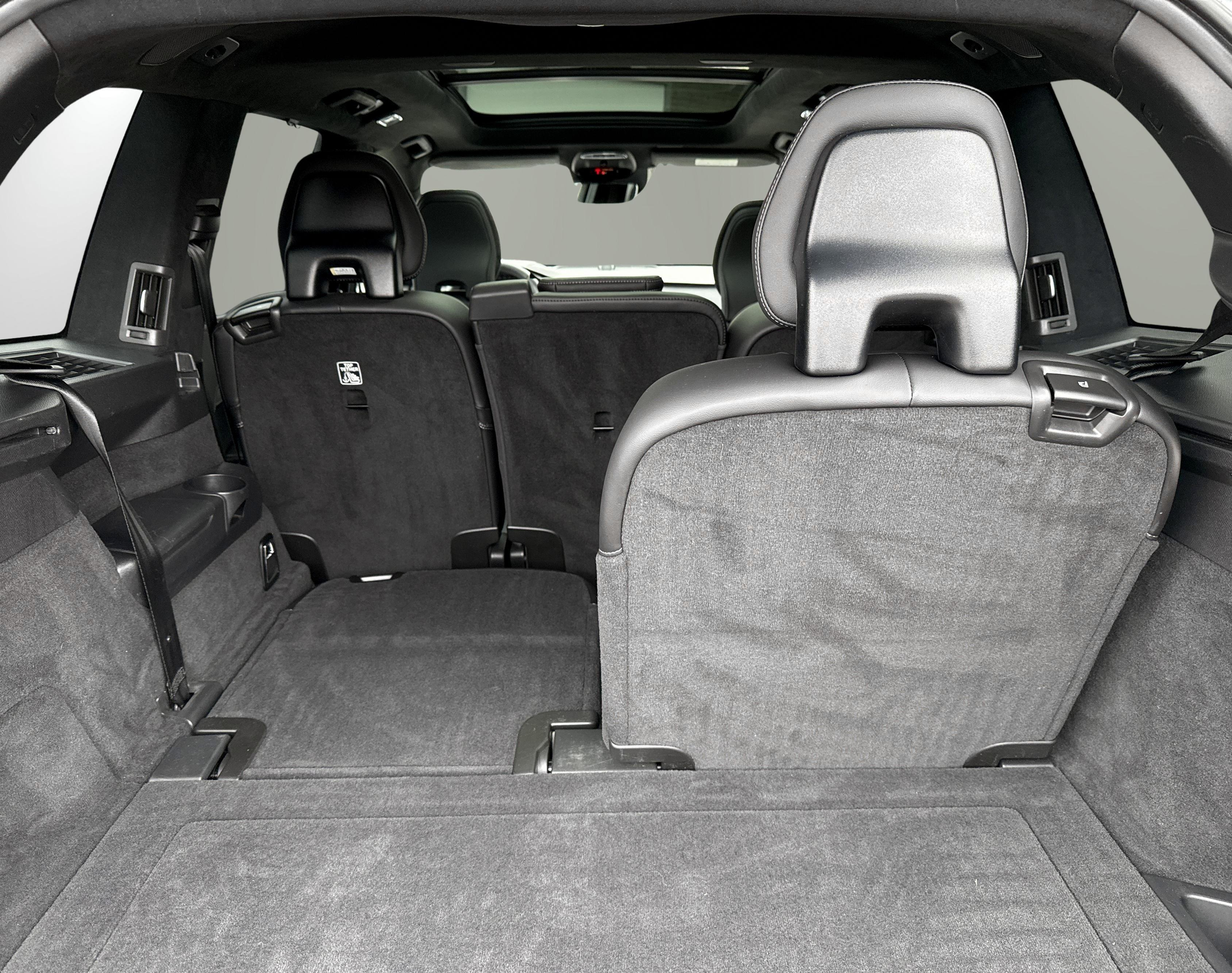 listing desktop thumbnail image 16