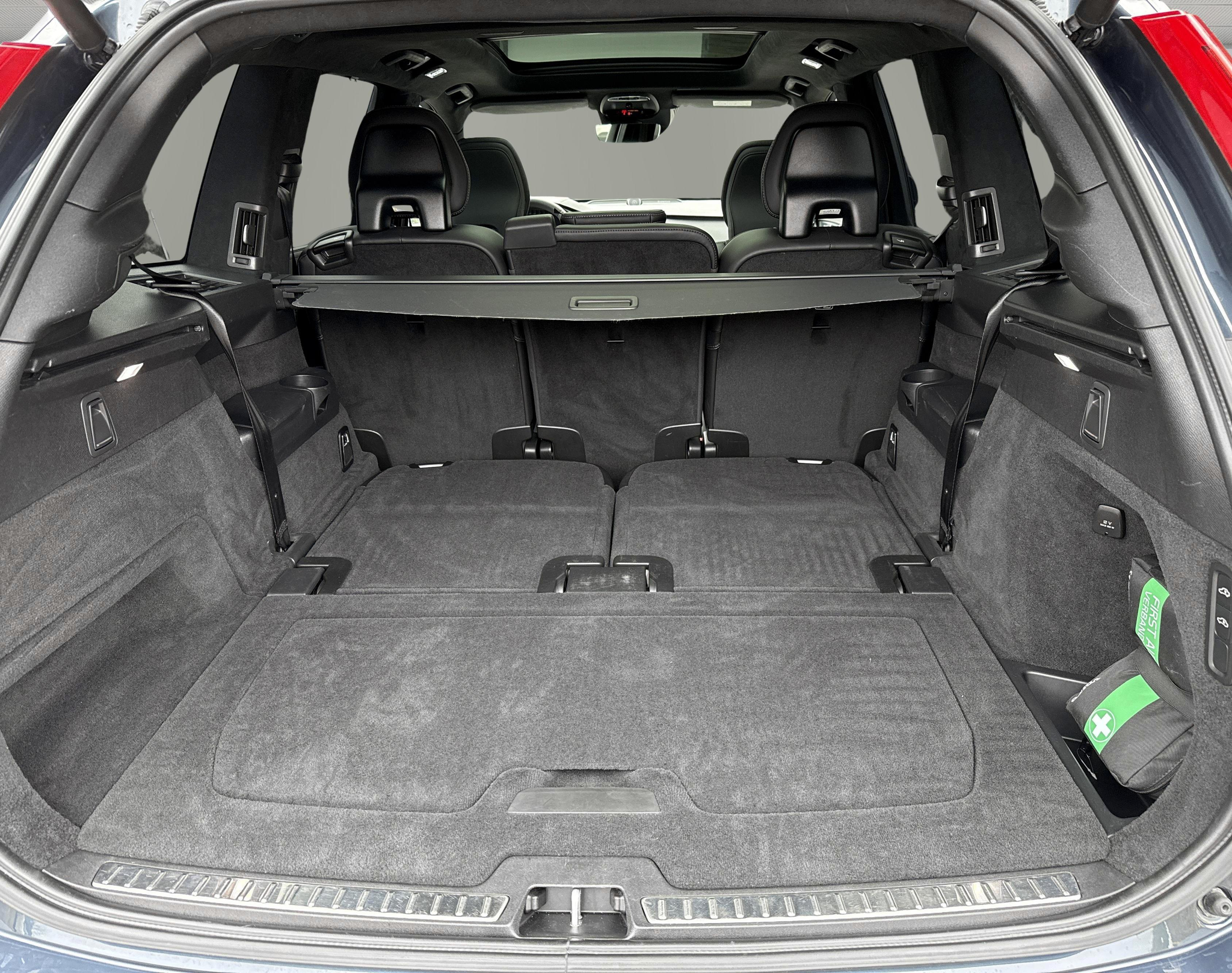 listing desktop thumbnail image 6