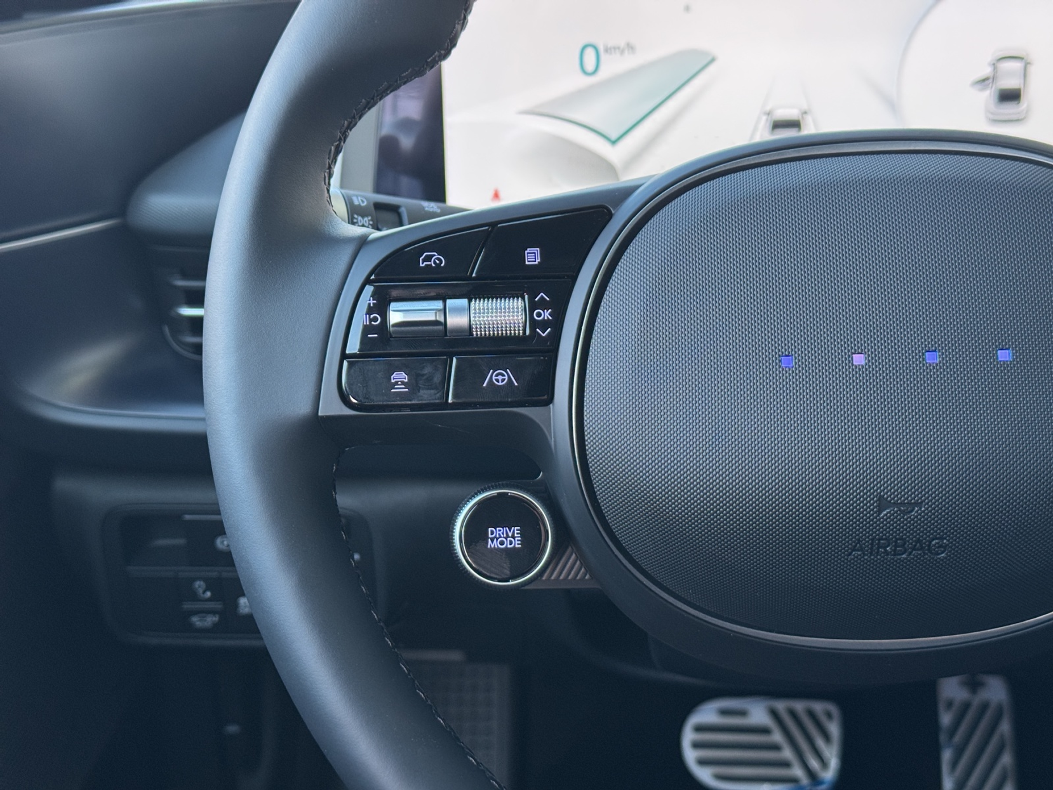 listing desktop thumbnail image 10