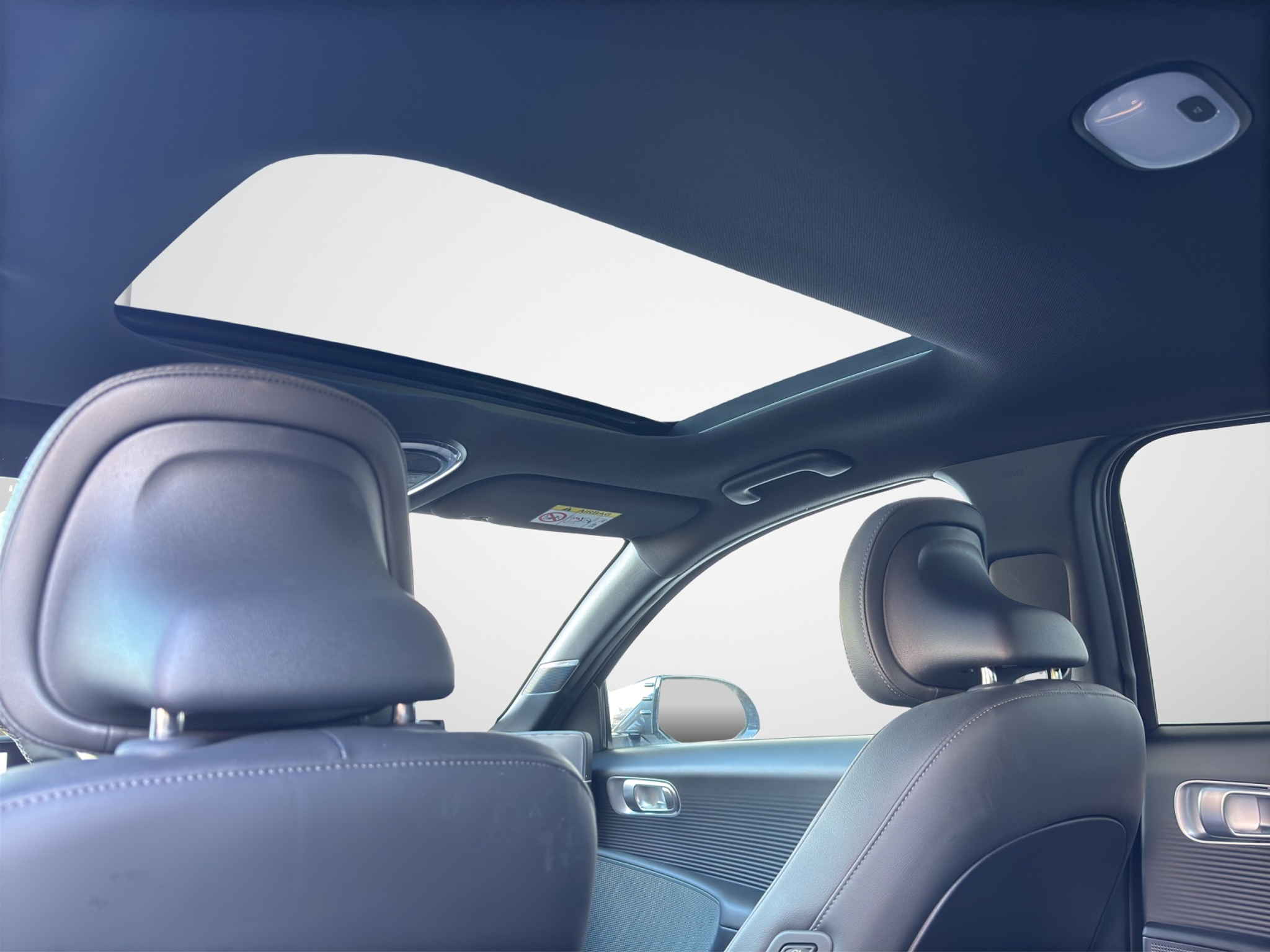 listing desktop thumbnail image 11