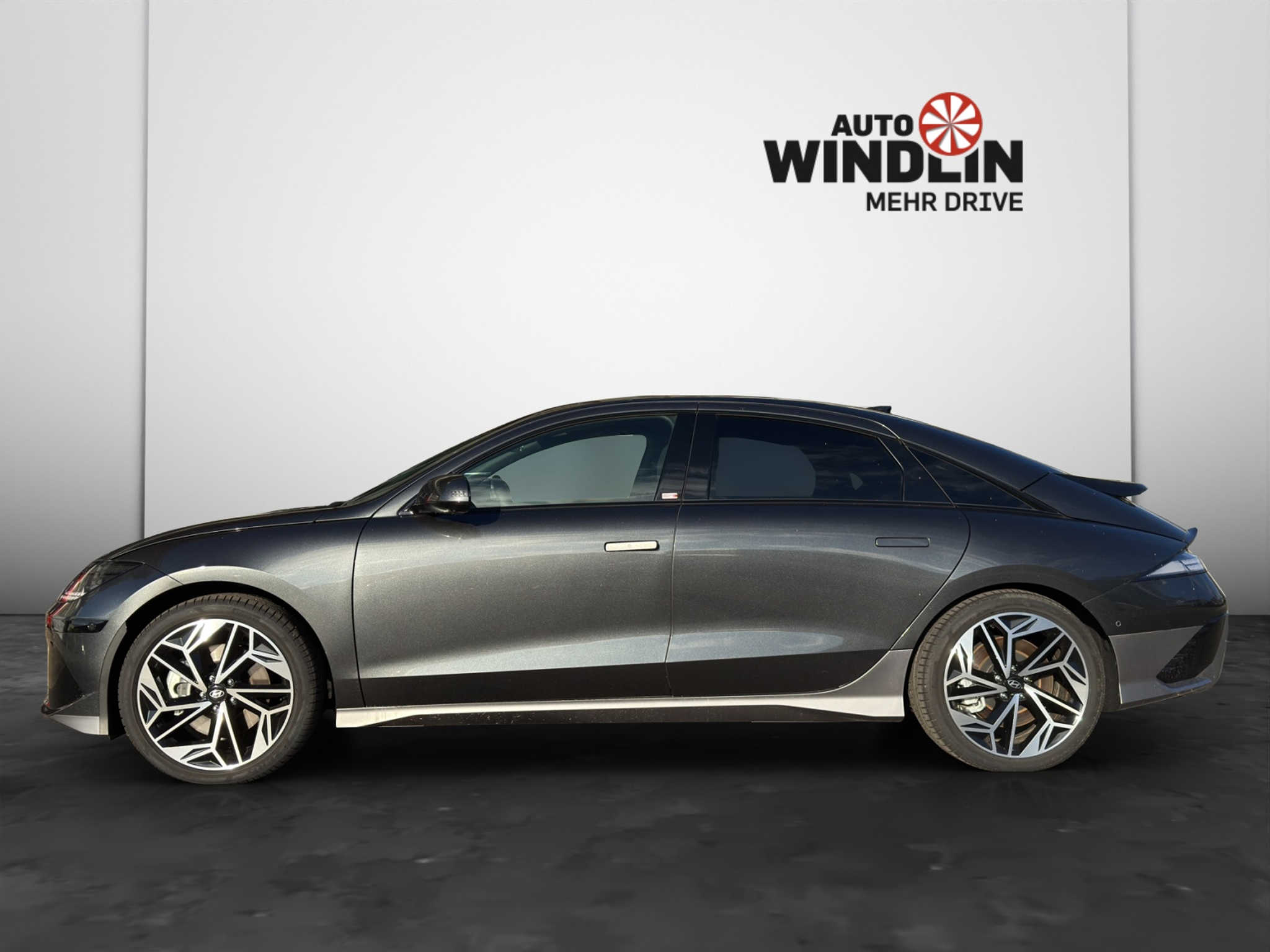 listing desktop thumbnail image 2