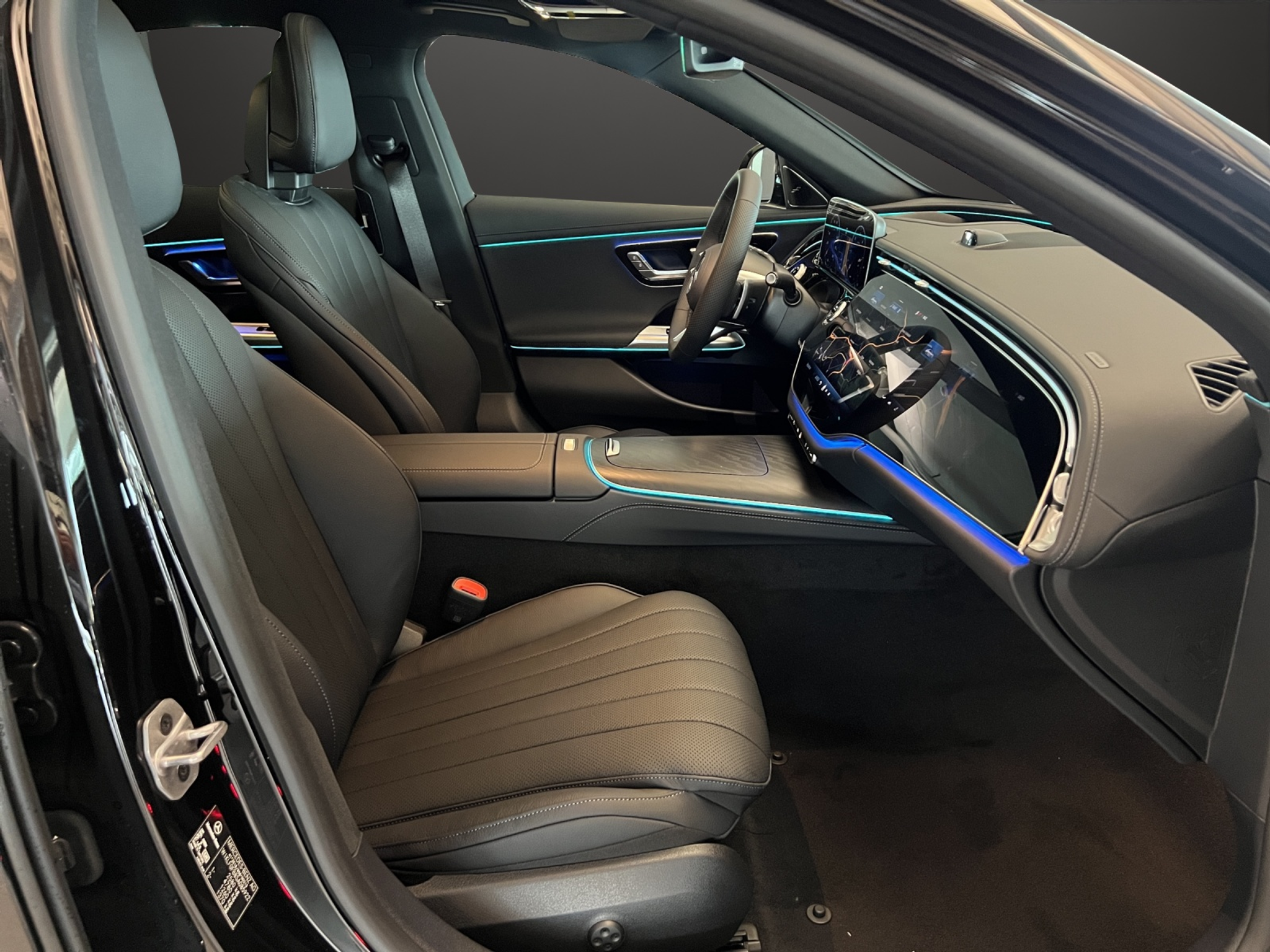 listing desktop thumbnail image 9