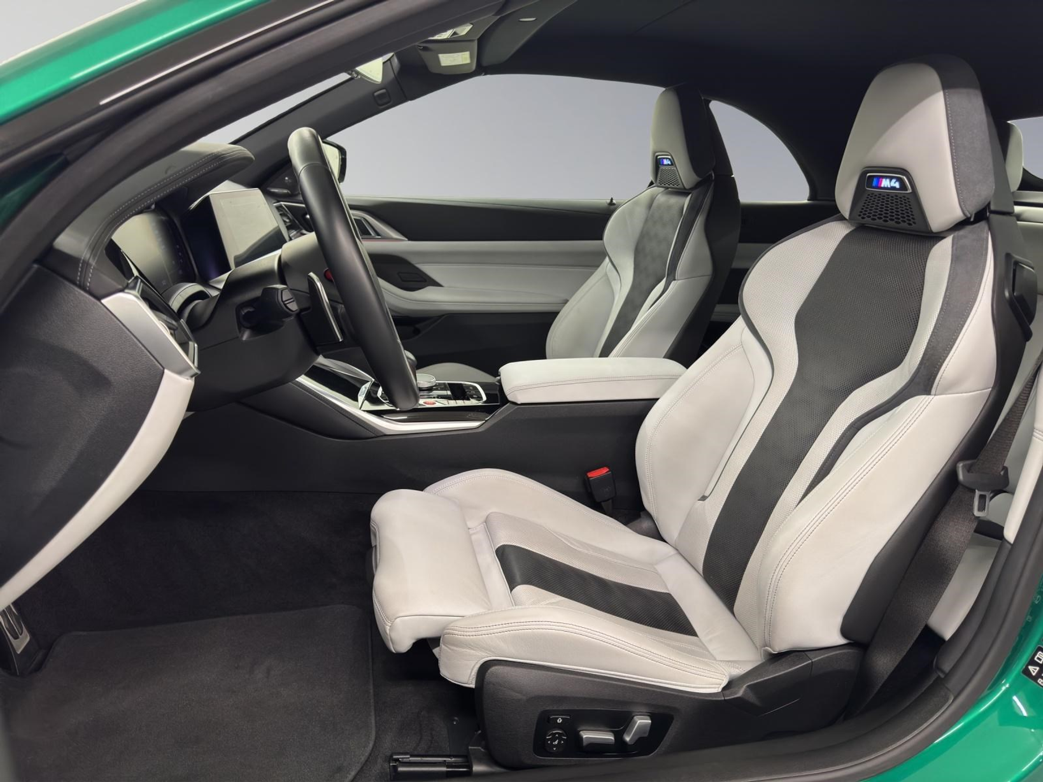 listing desktop thumbnail image 10