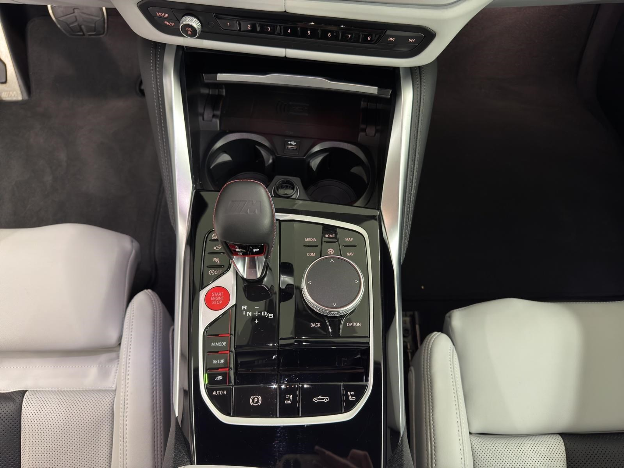 listing desktop thumbnail image 17