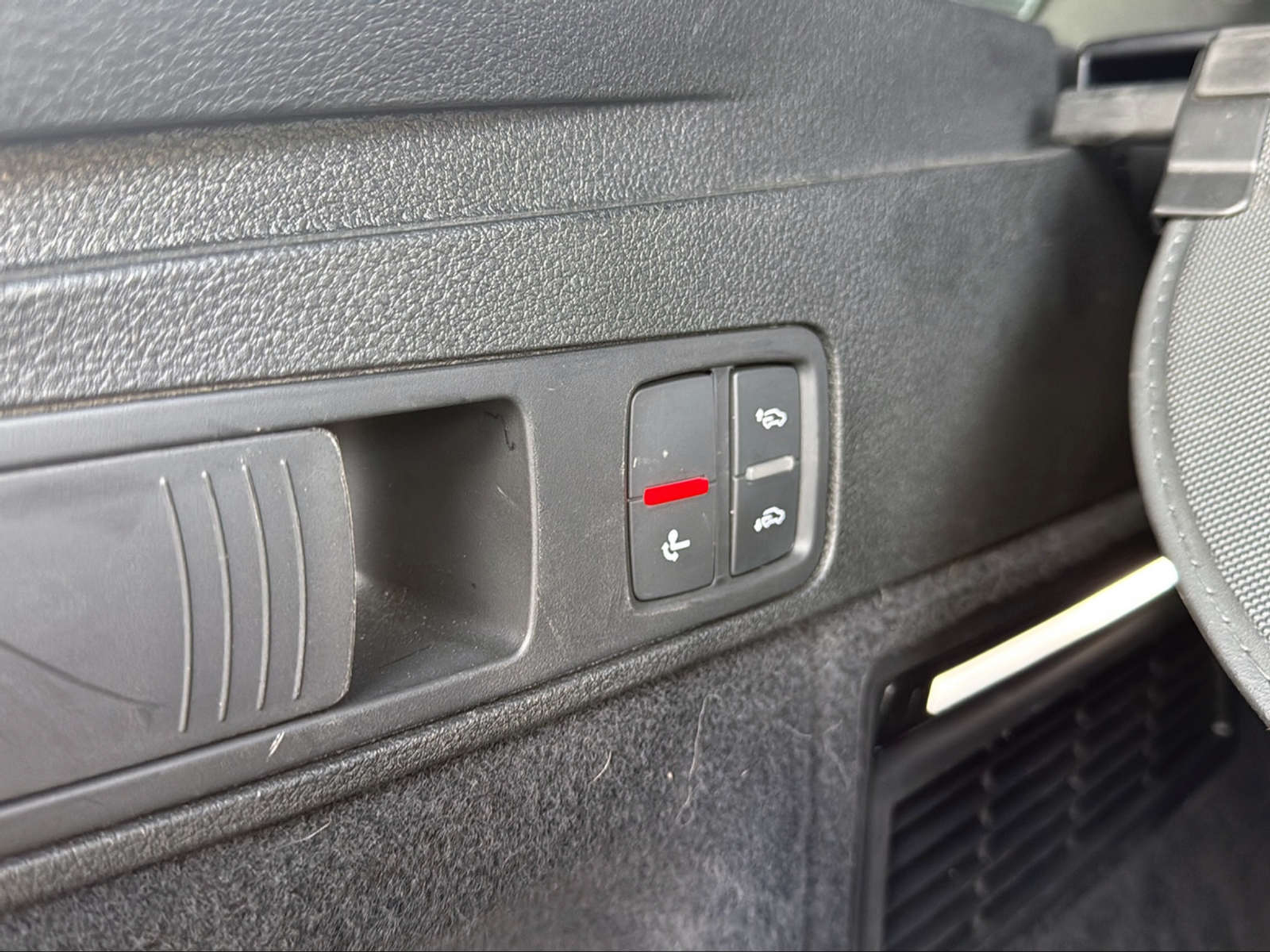 listing desktop thumbnail image 19