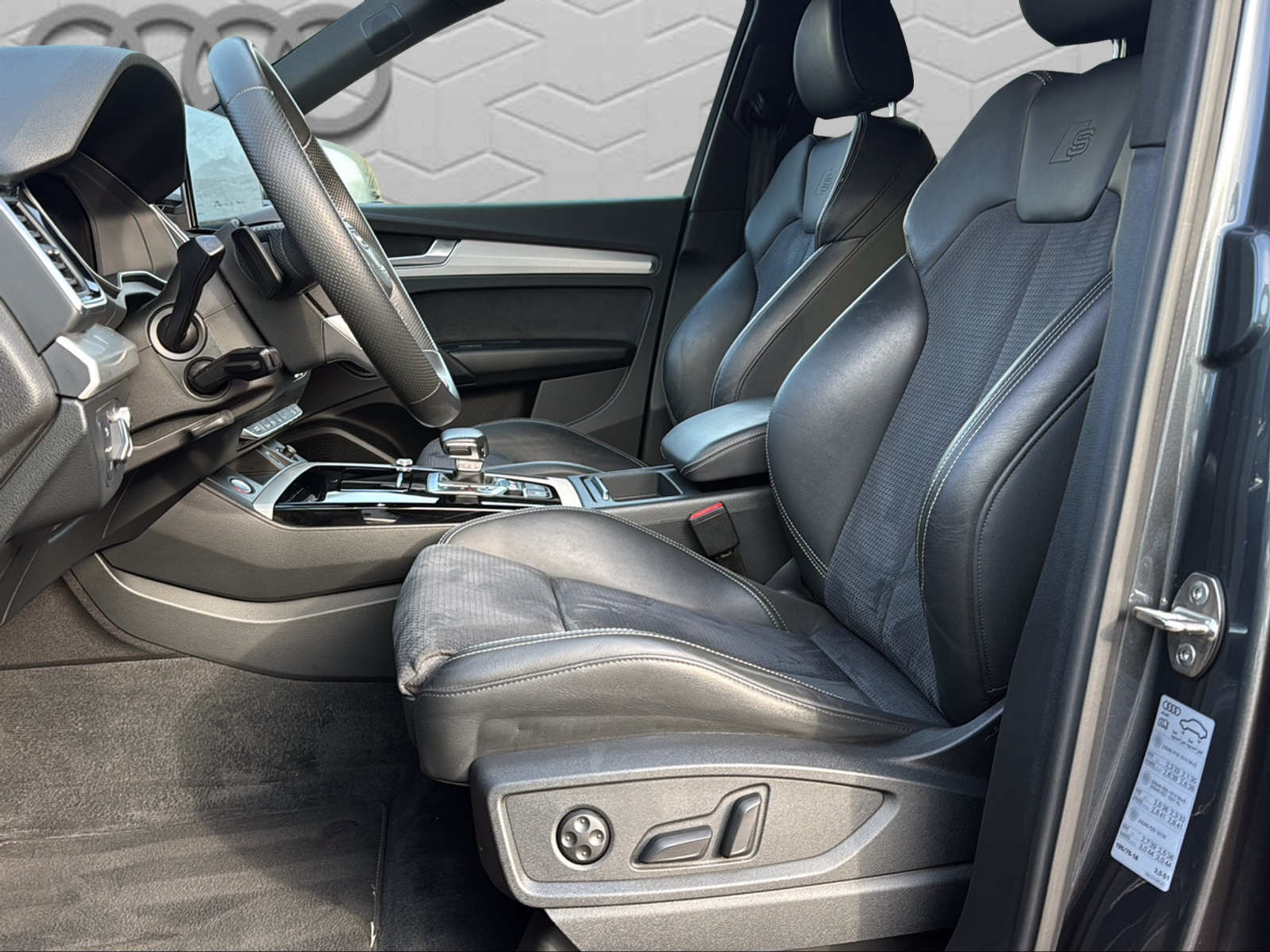 listing desktop thumbnail image 10