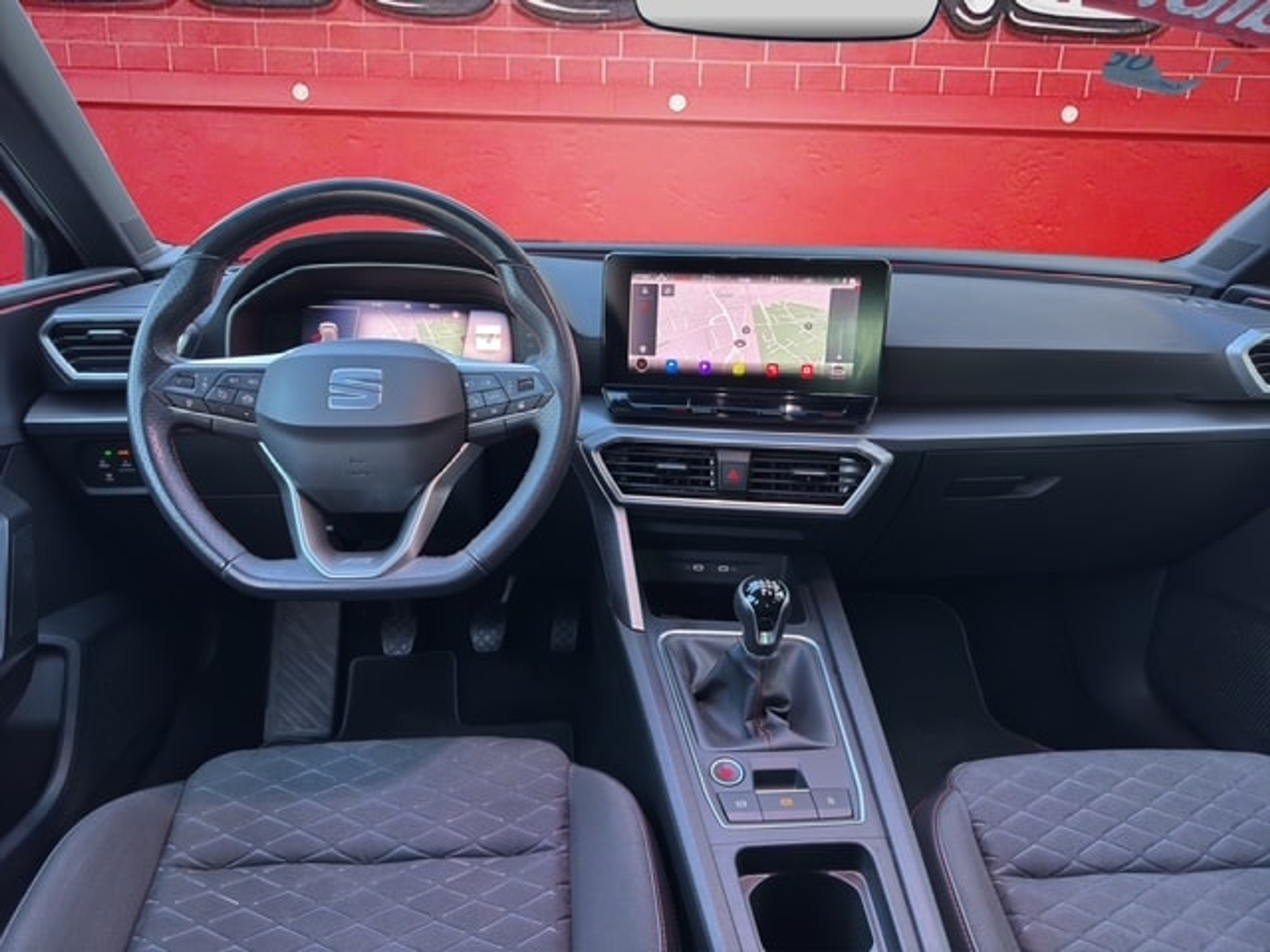 listing desktop thumbnail image 15