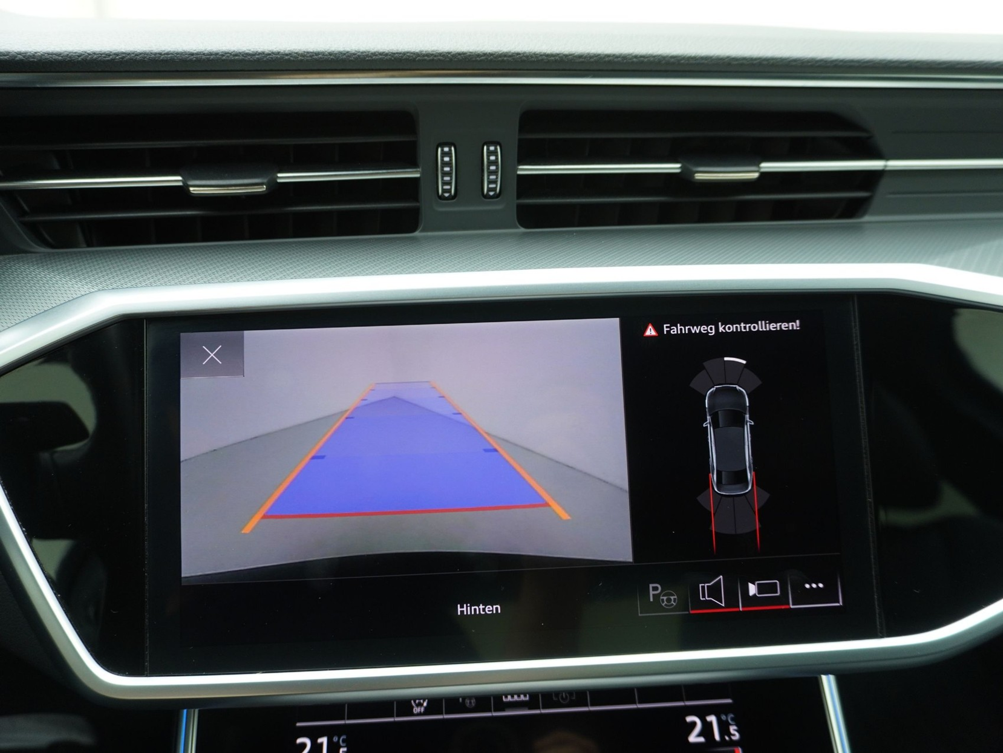 listing desktop thumbnail image 18