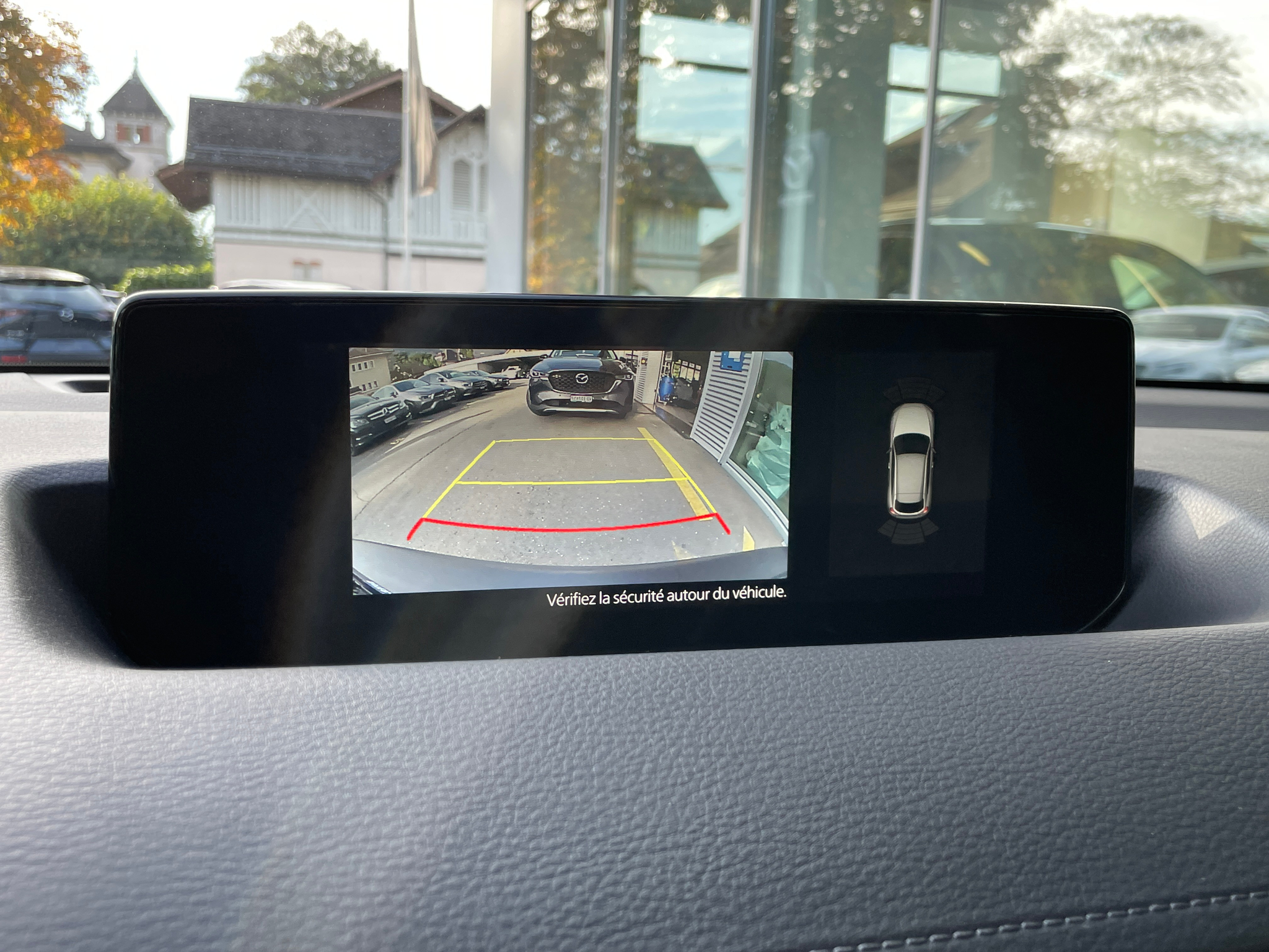 listing desktop thumbnail image 9