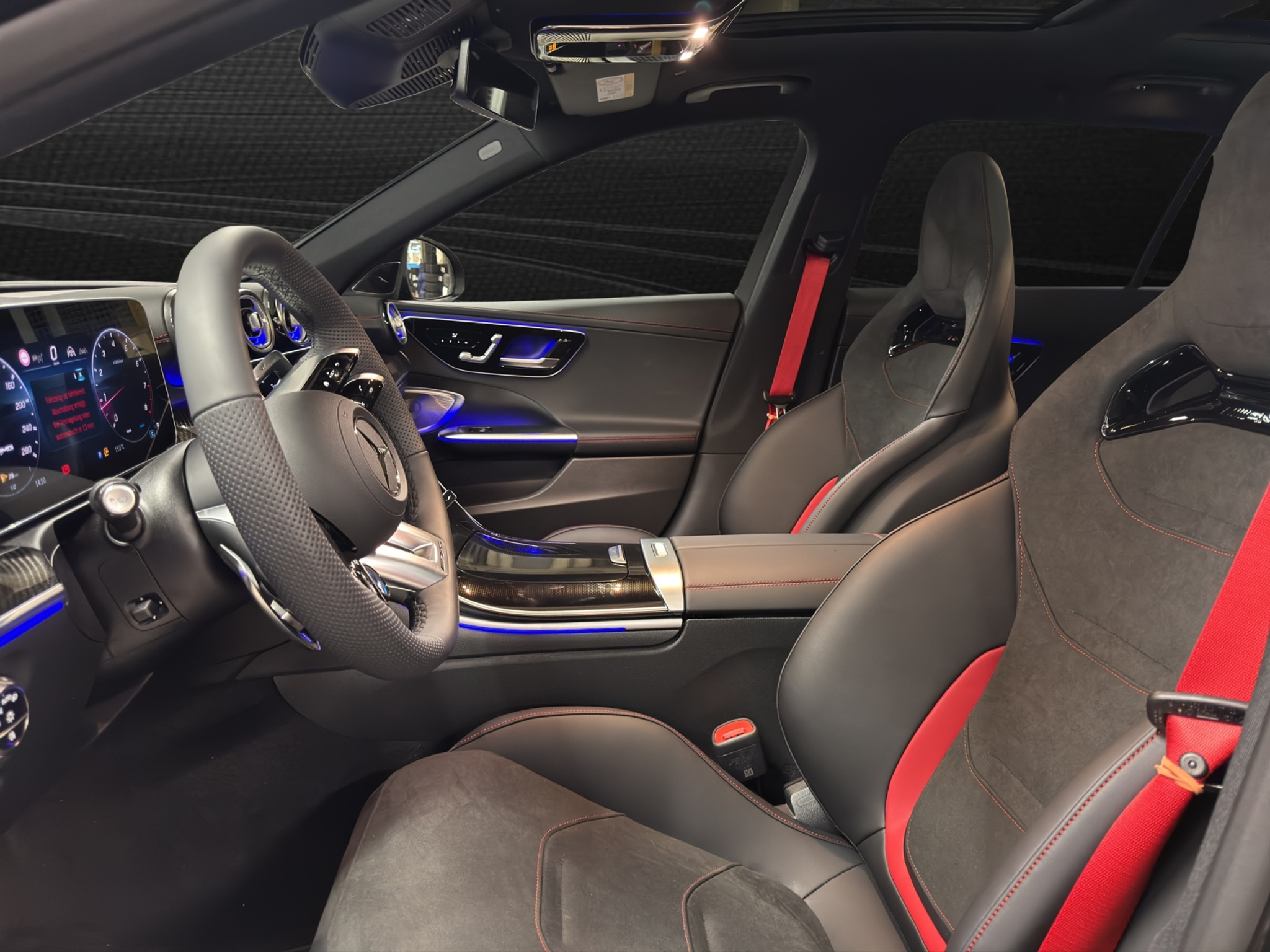 listing desktop thumbnail image 4