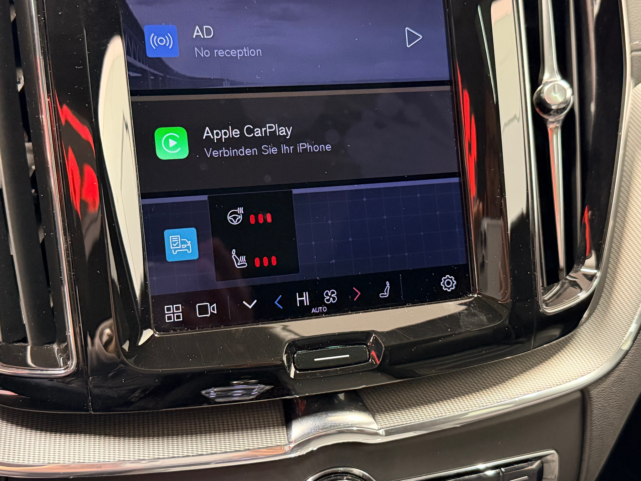 listing desktop thumbnail image 25