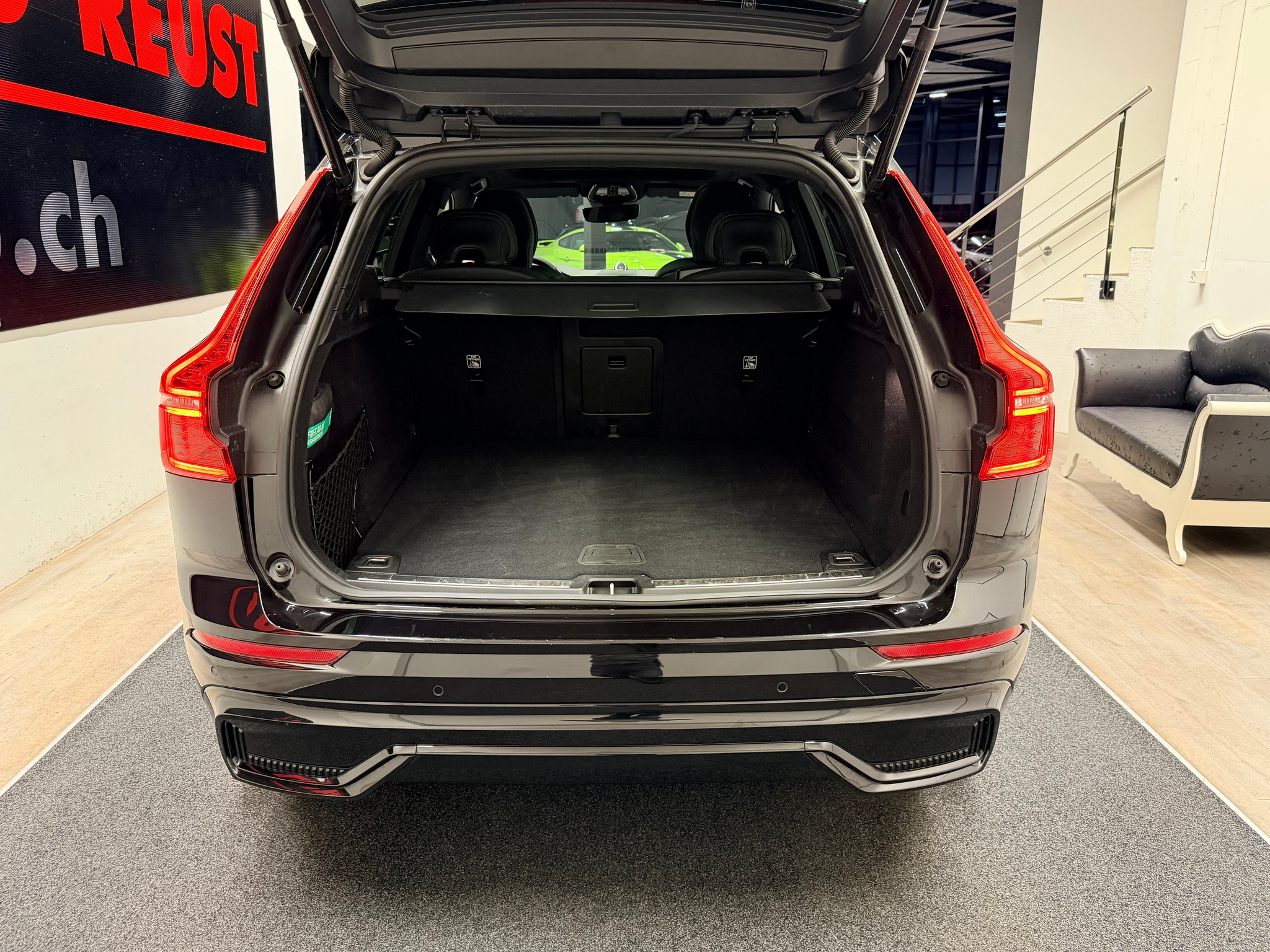 listing desktop thumbnail image 8