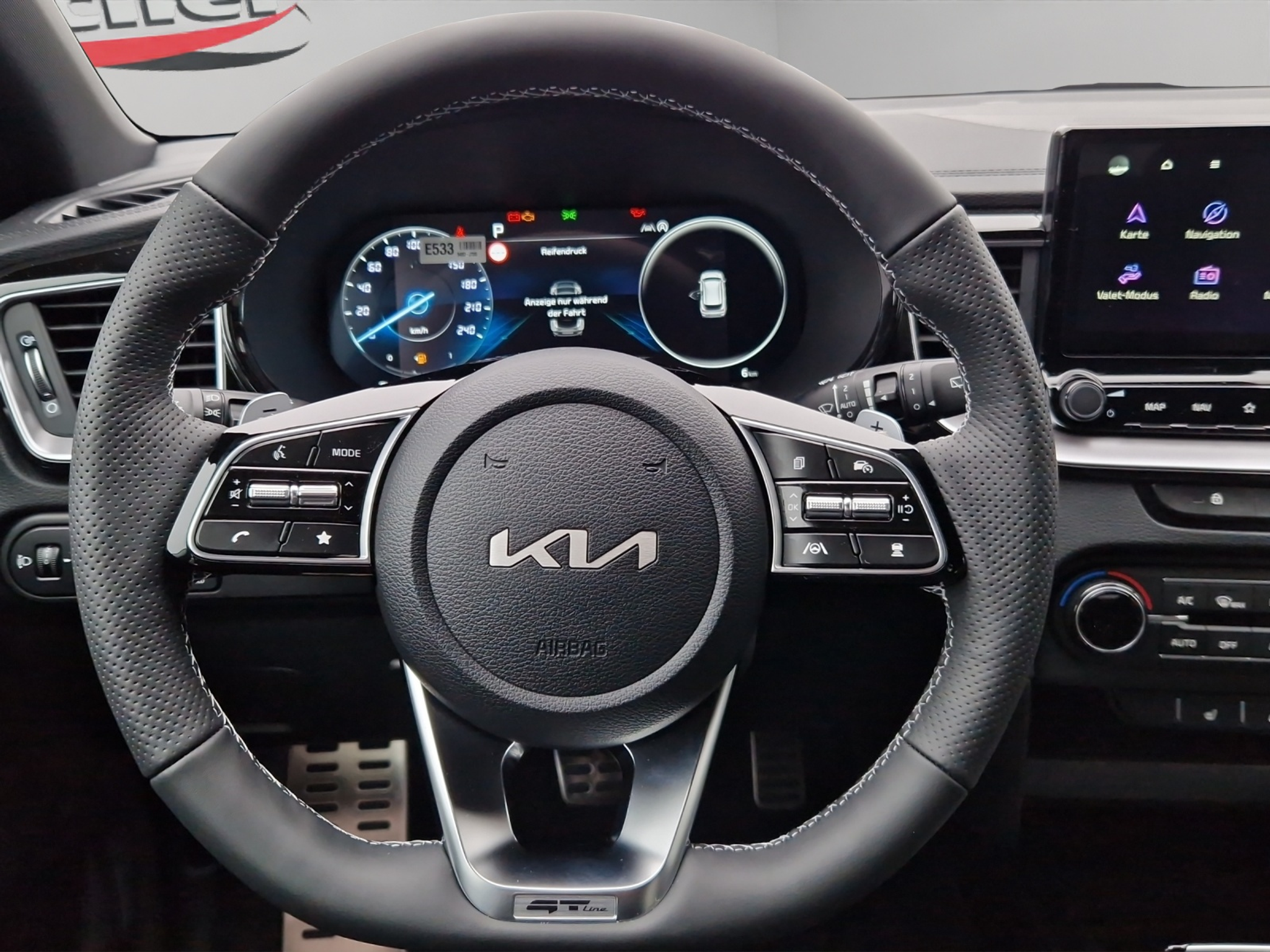 listing desktop thumbnail image 11