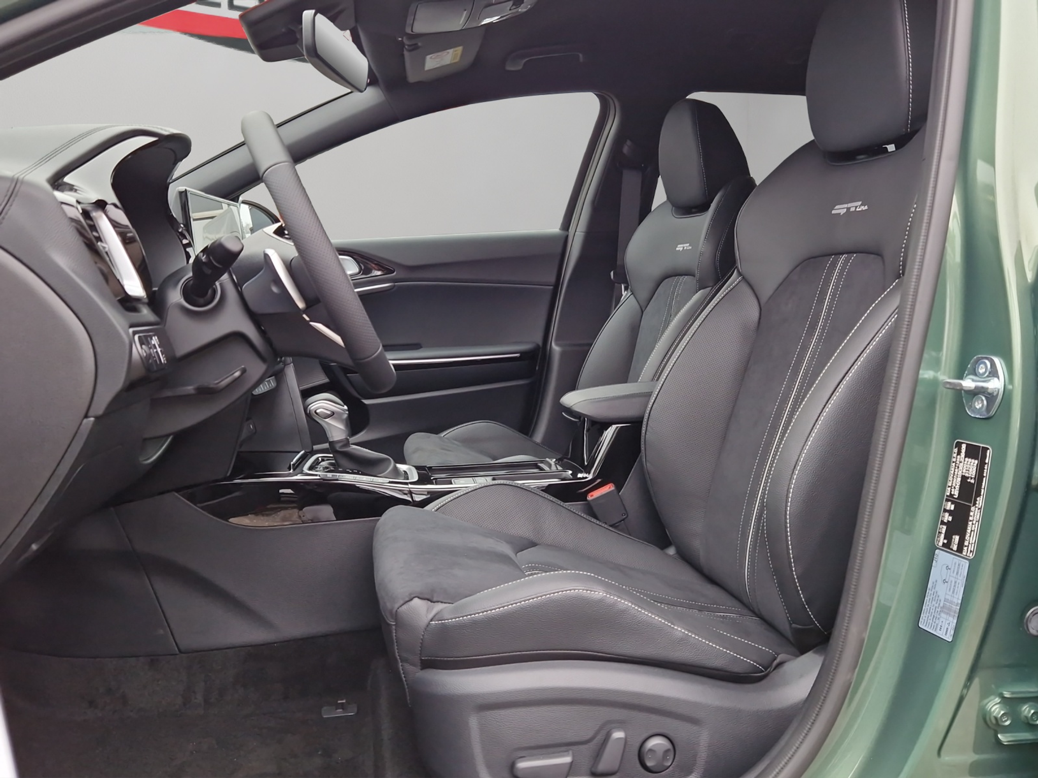 listing desktop thumbnail image 8