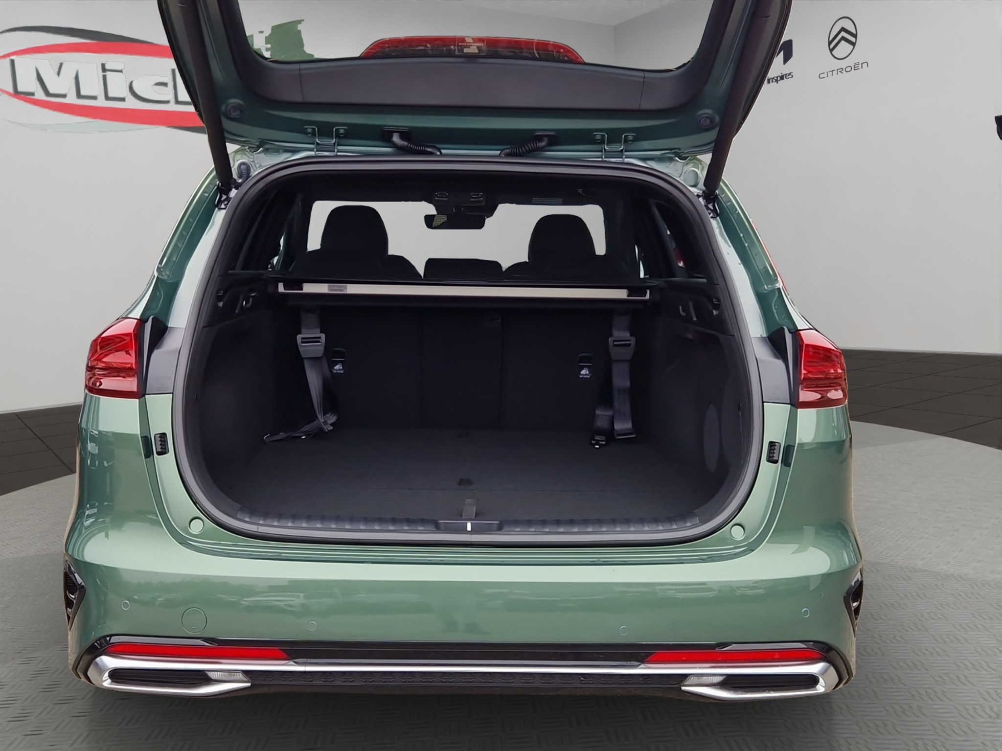 listing desktop thumbnail image 15