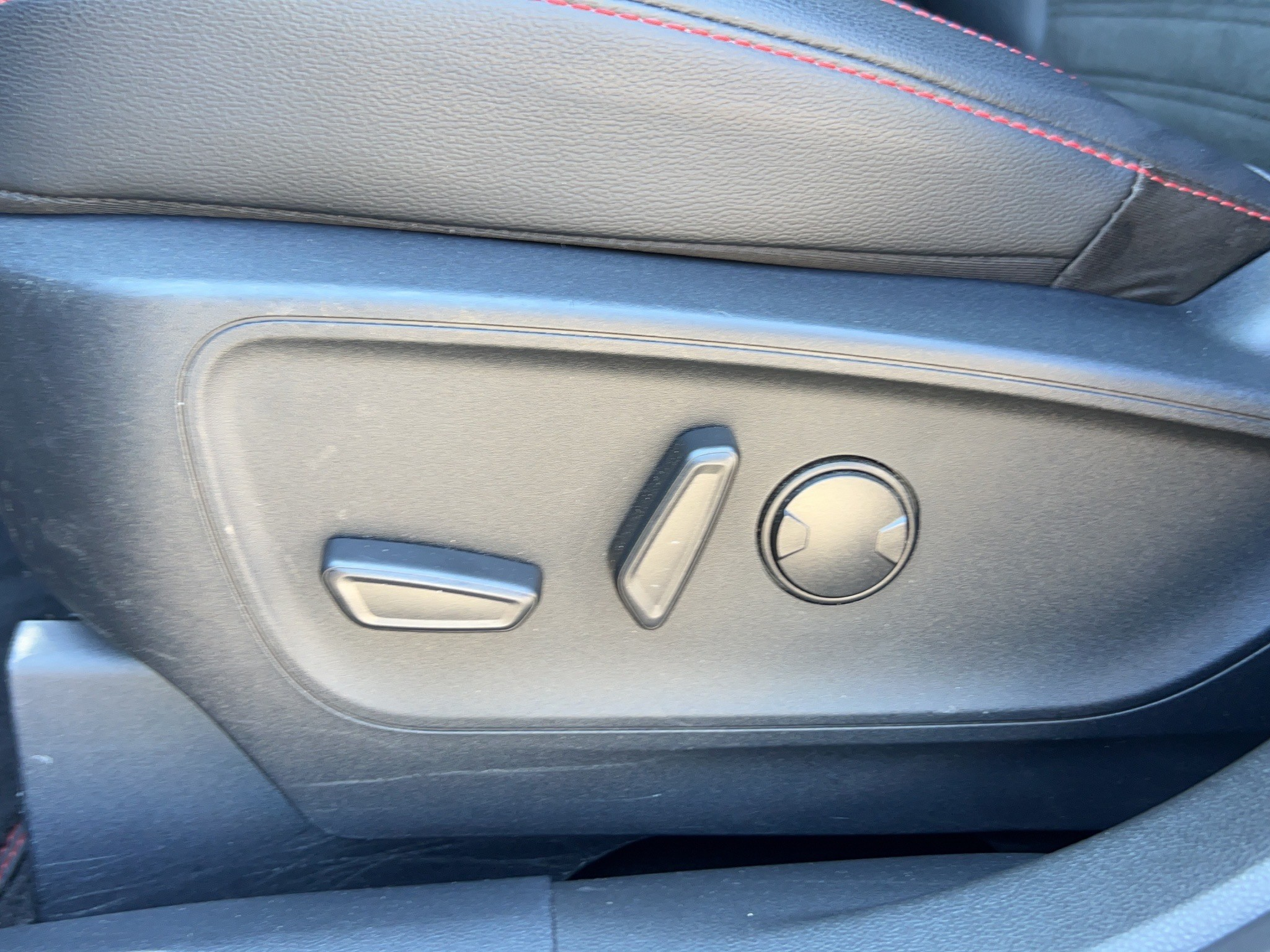 listing desktop thumbnail image 10