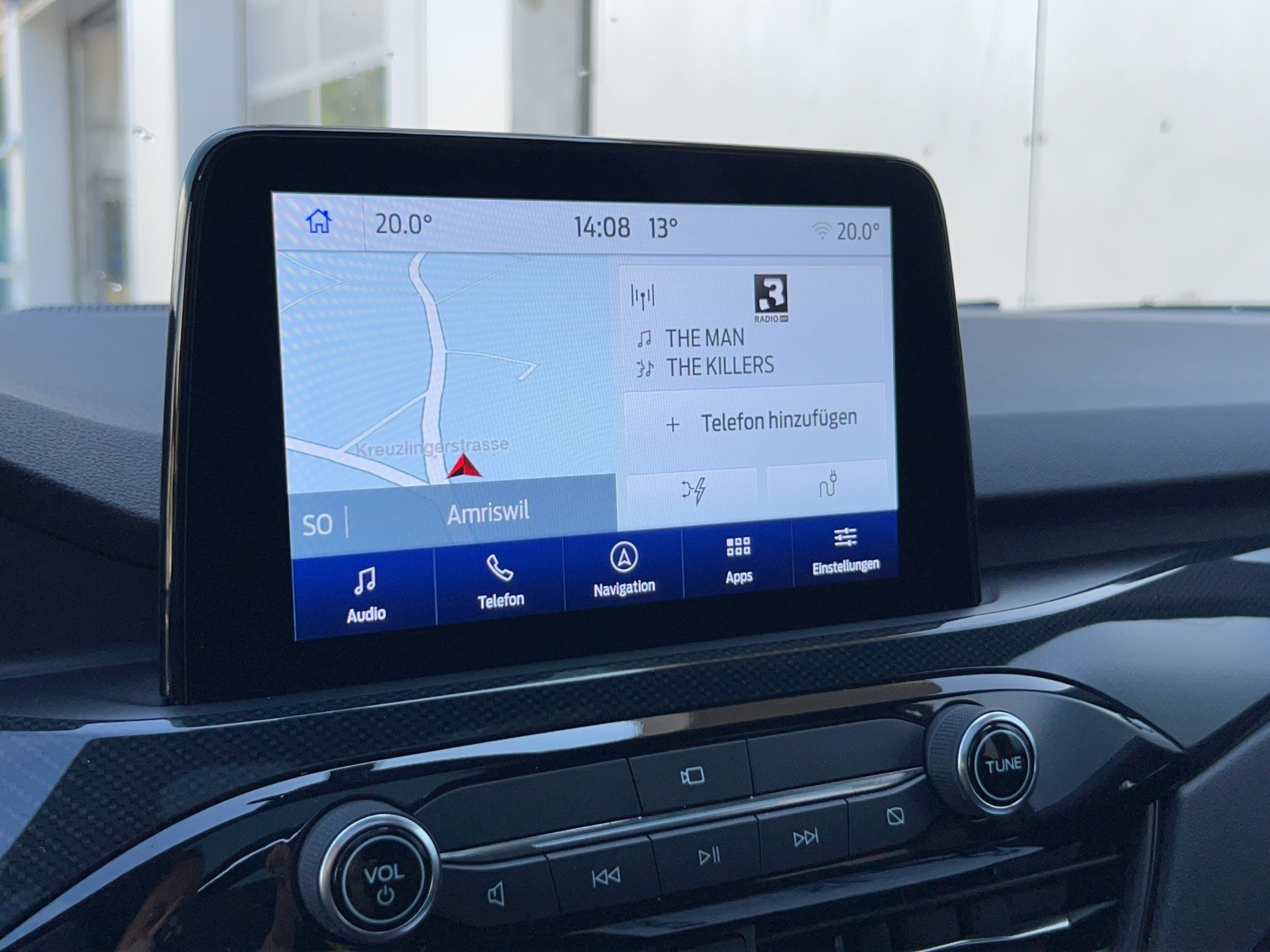 listing desktop thumbnail image 17