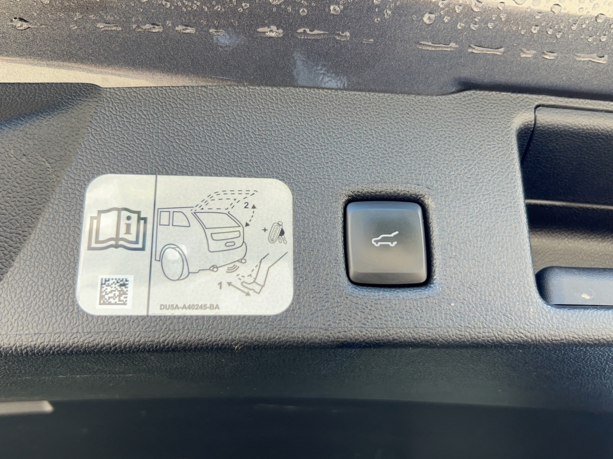 listing desktop thumbnail image 6