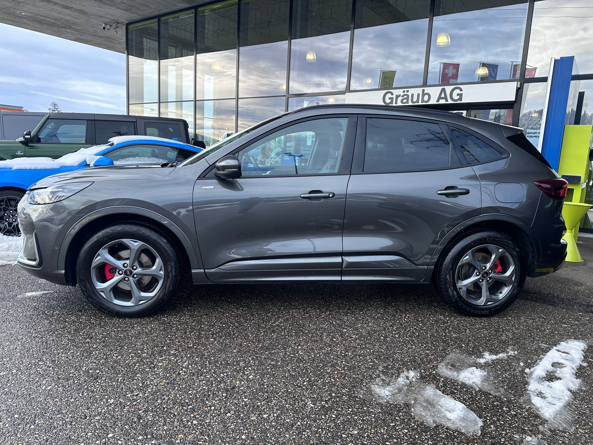 listing desktop thumbnail image 3