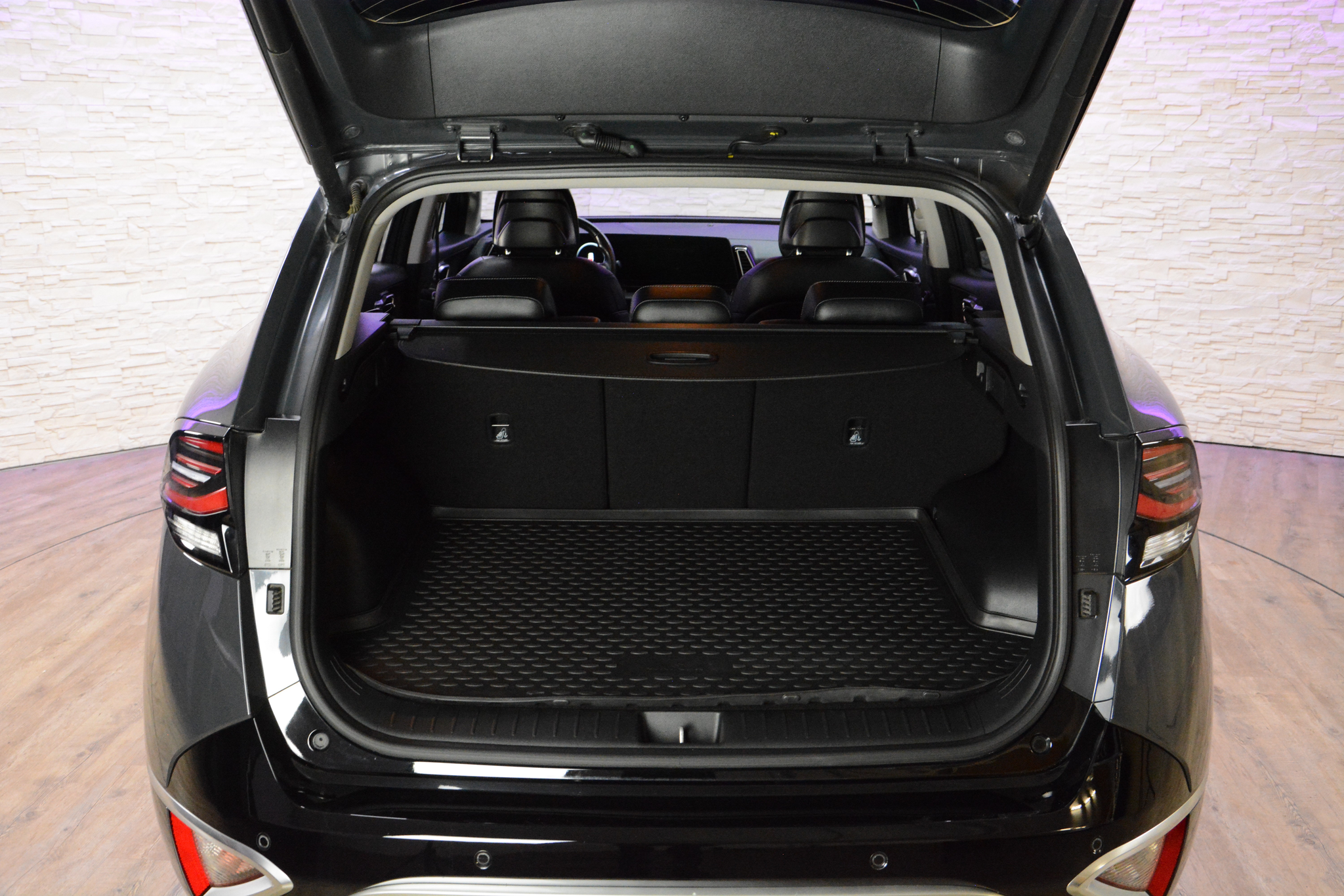 listing desktop thumbnail image 17