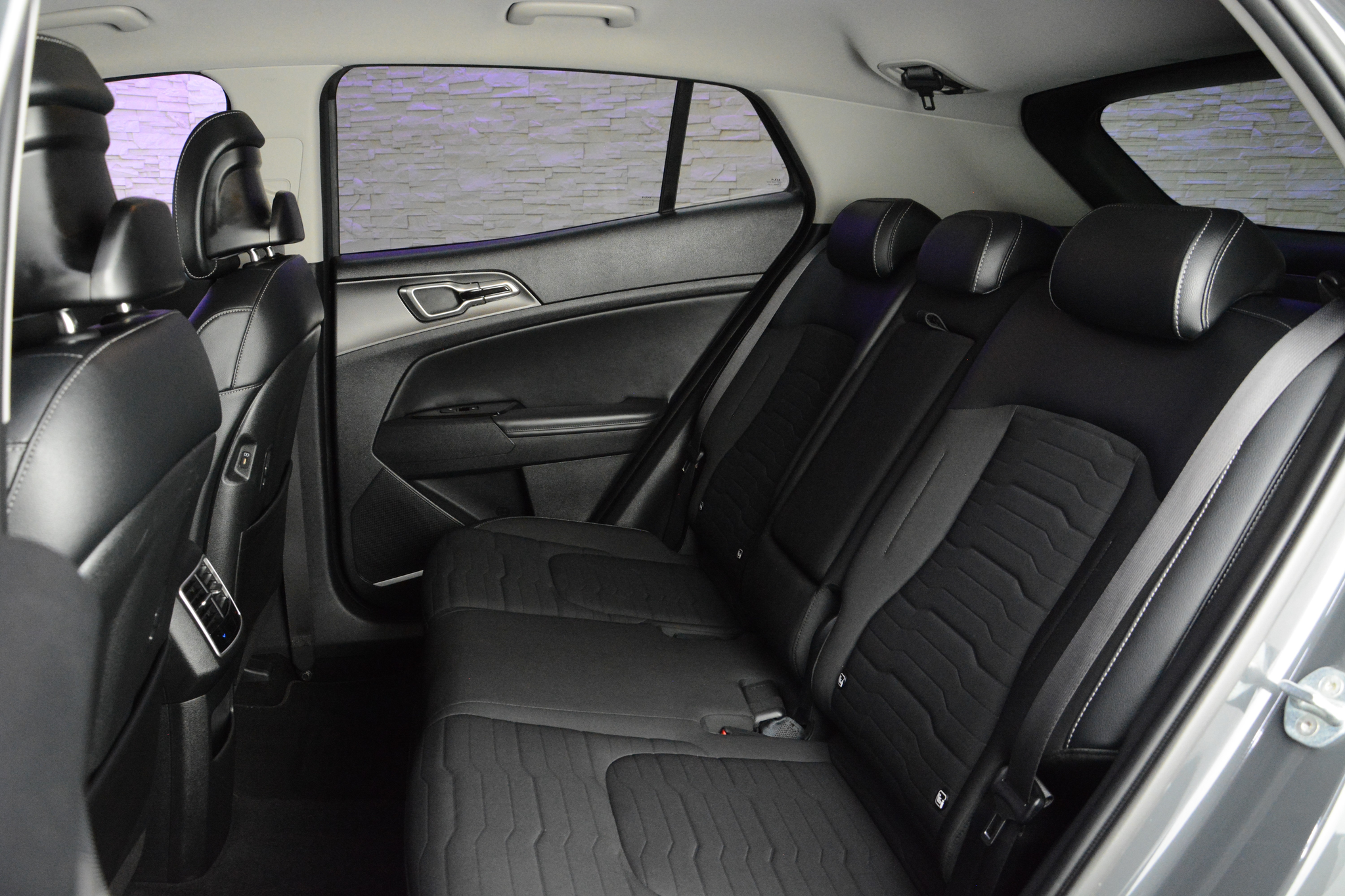 listing desktop thumbnail image 9