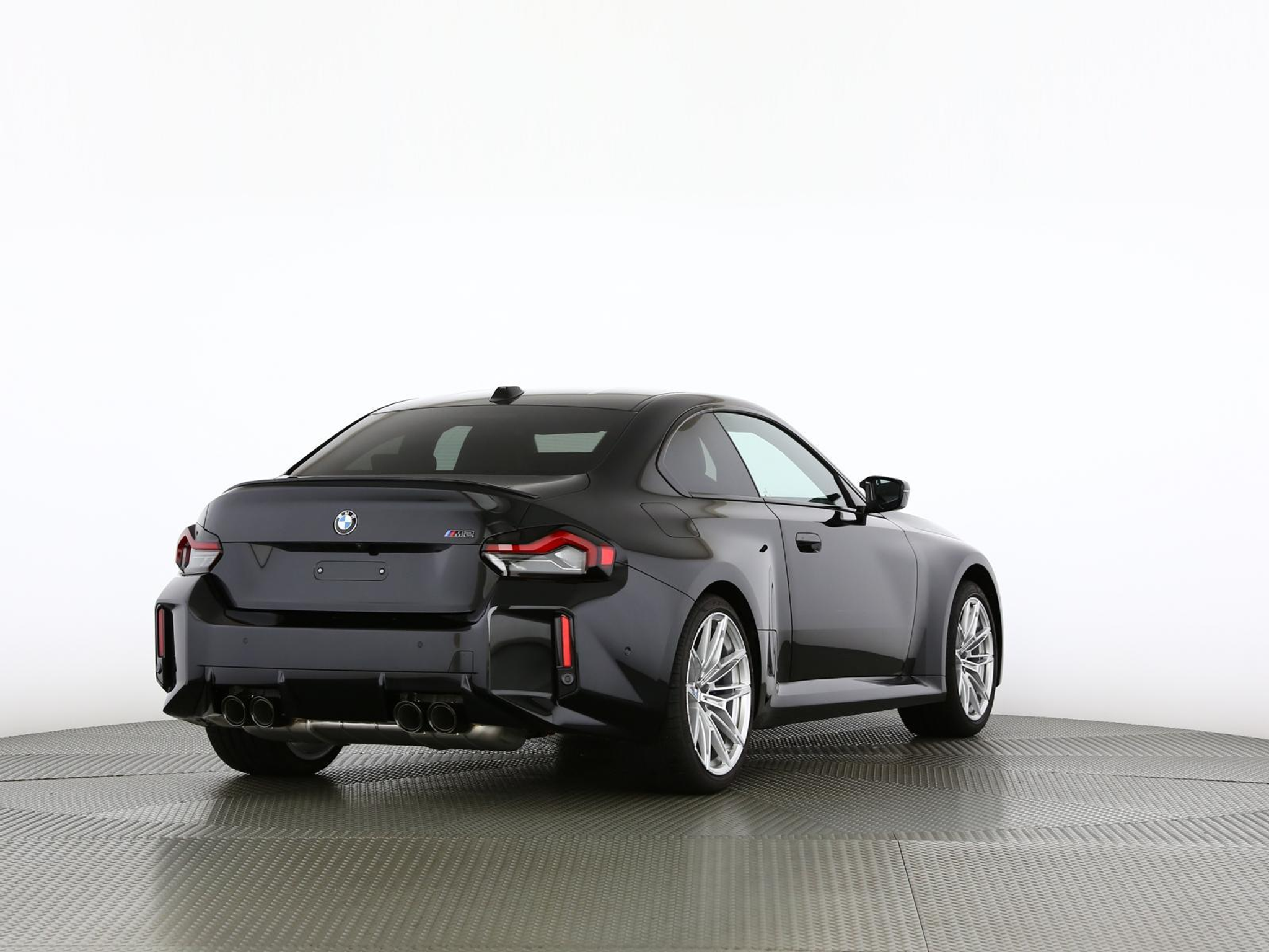 listing desktop thumbnail image 1