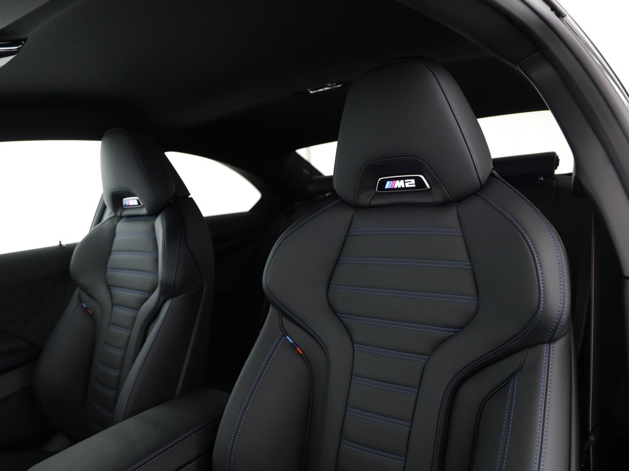 listing desktop thumbnail image 9