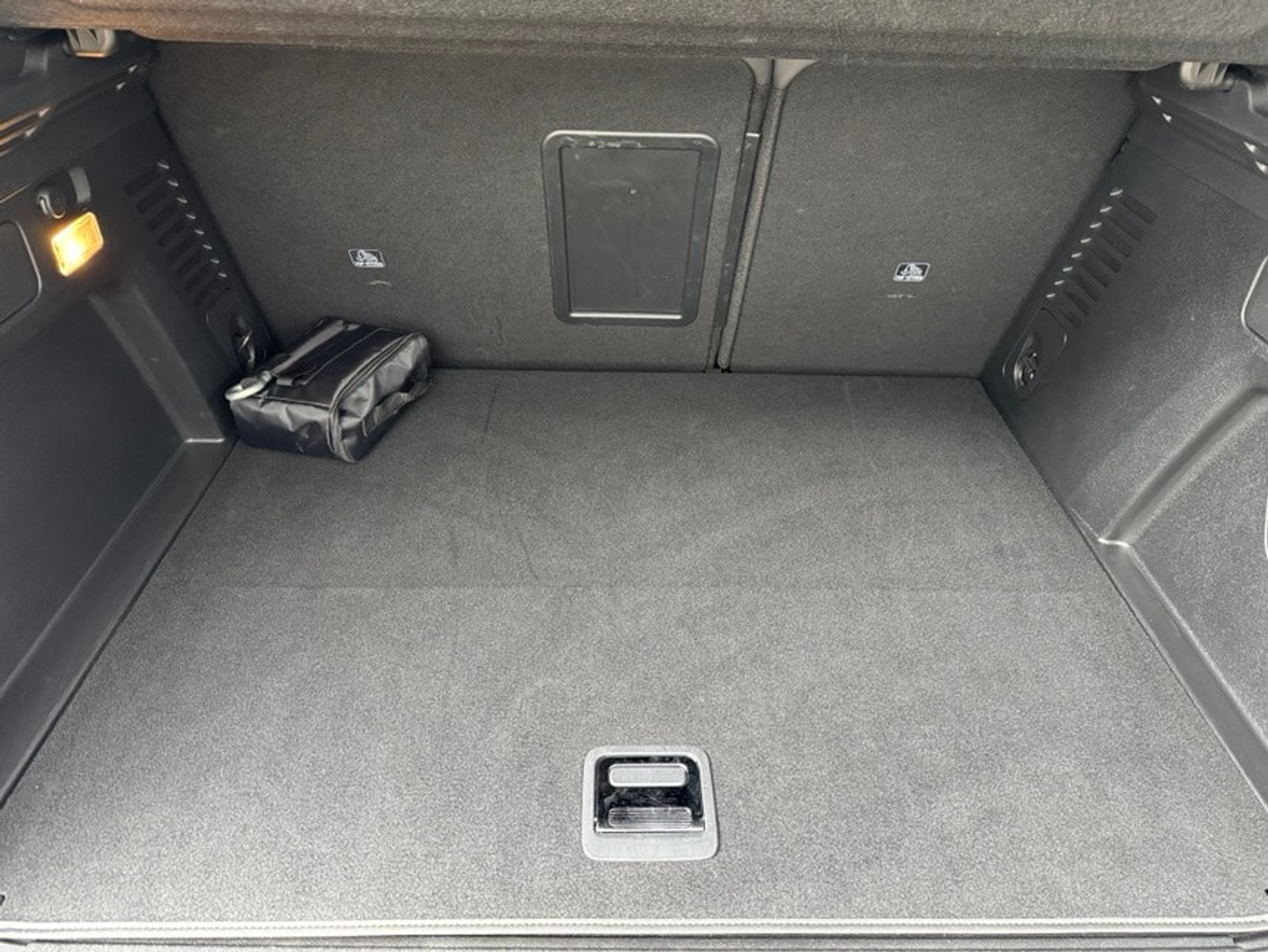 listing desktop thumbnail image 8