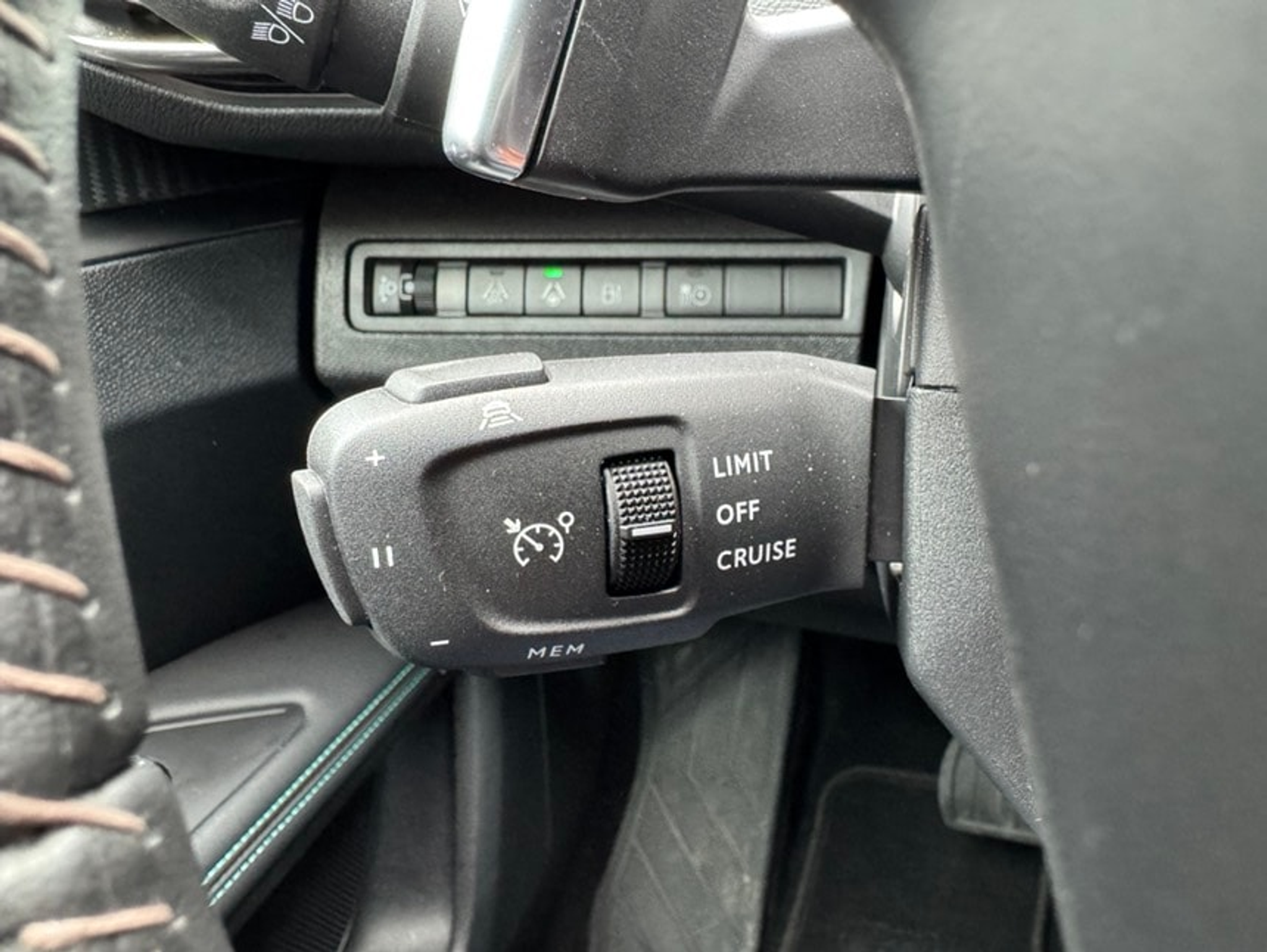 listing desktop thumbnail image 11