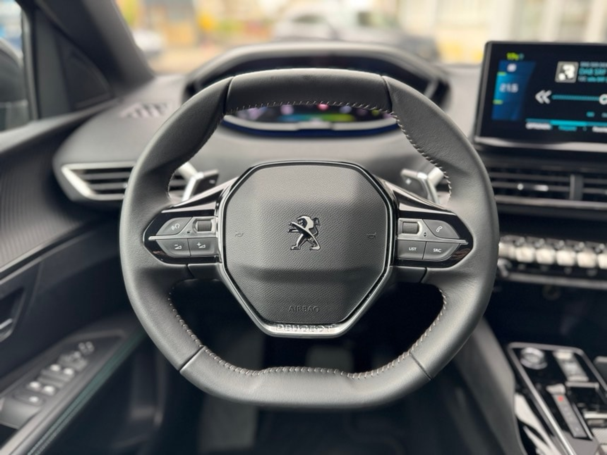 listing desktop thumbnail image 12