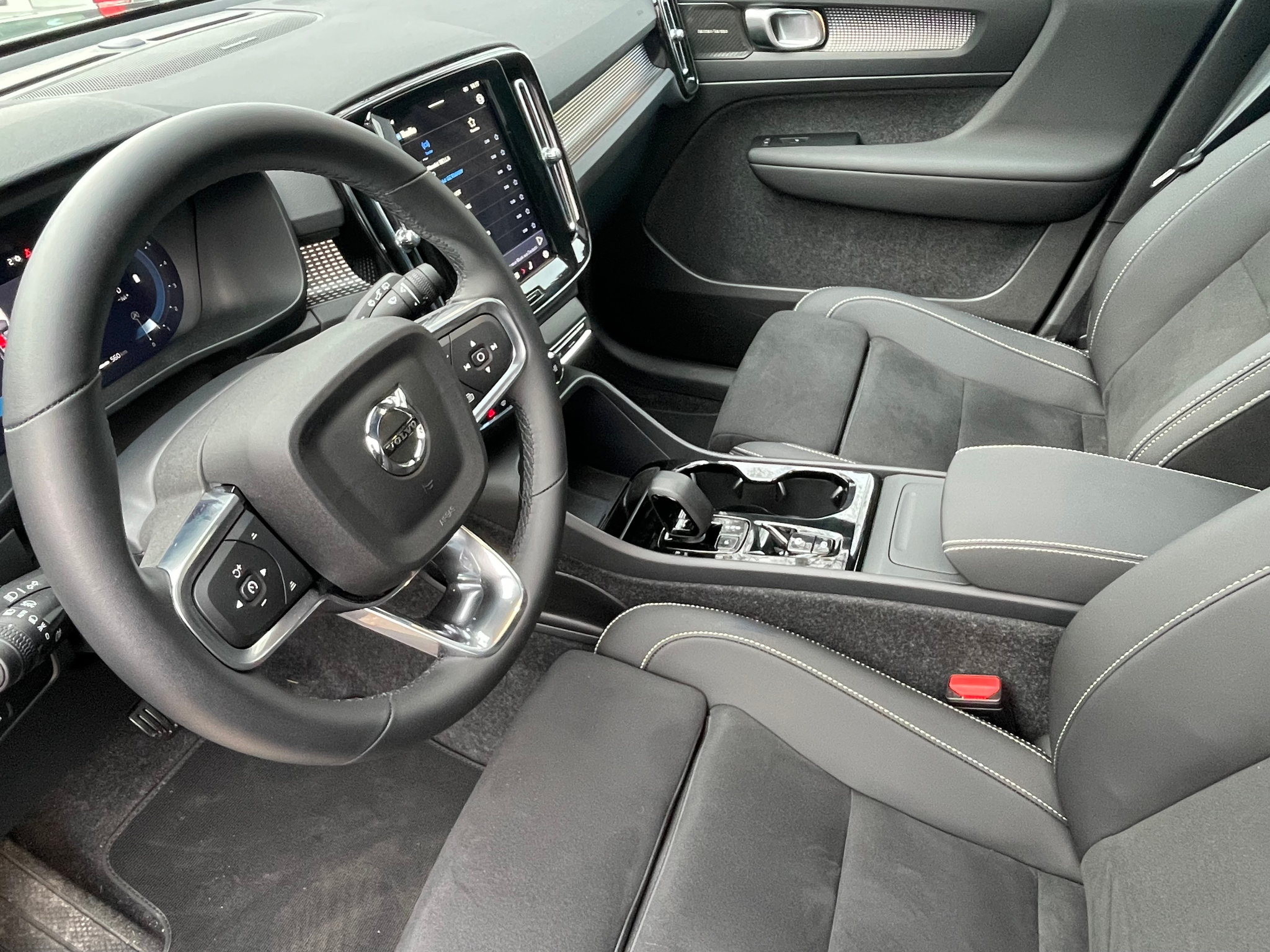 listing desktop thumbnail image 3