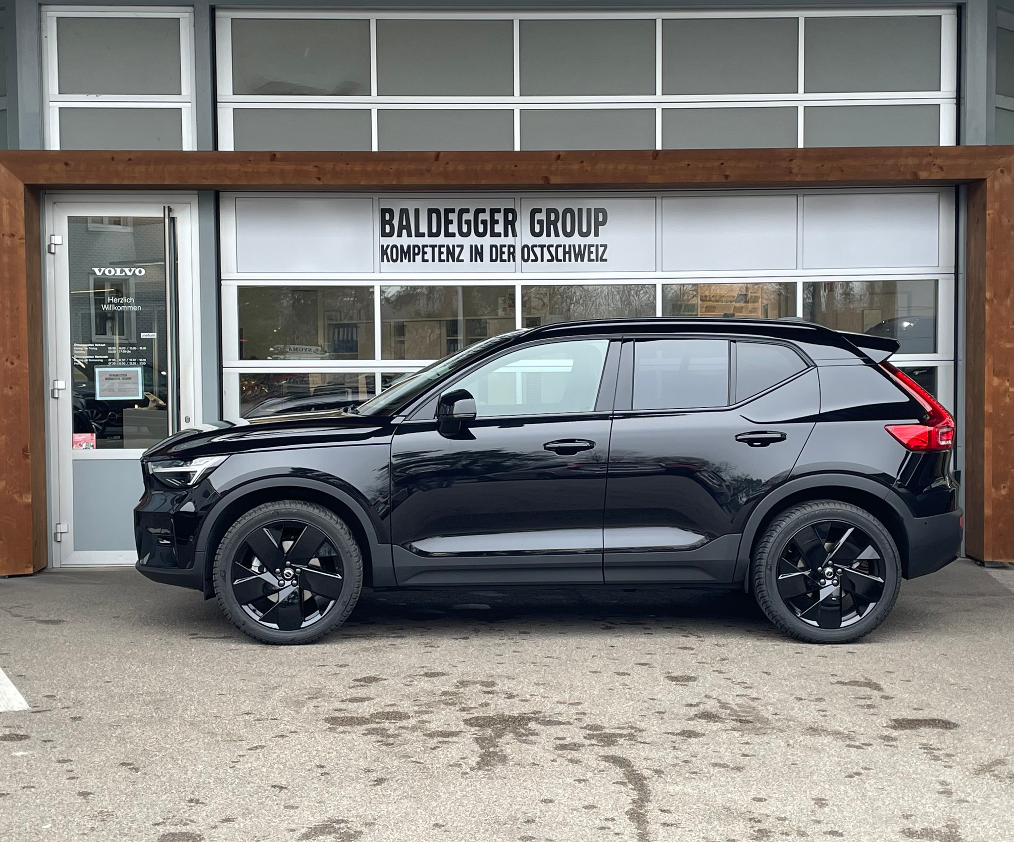 listing desktop thumbnail image 9