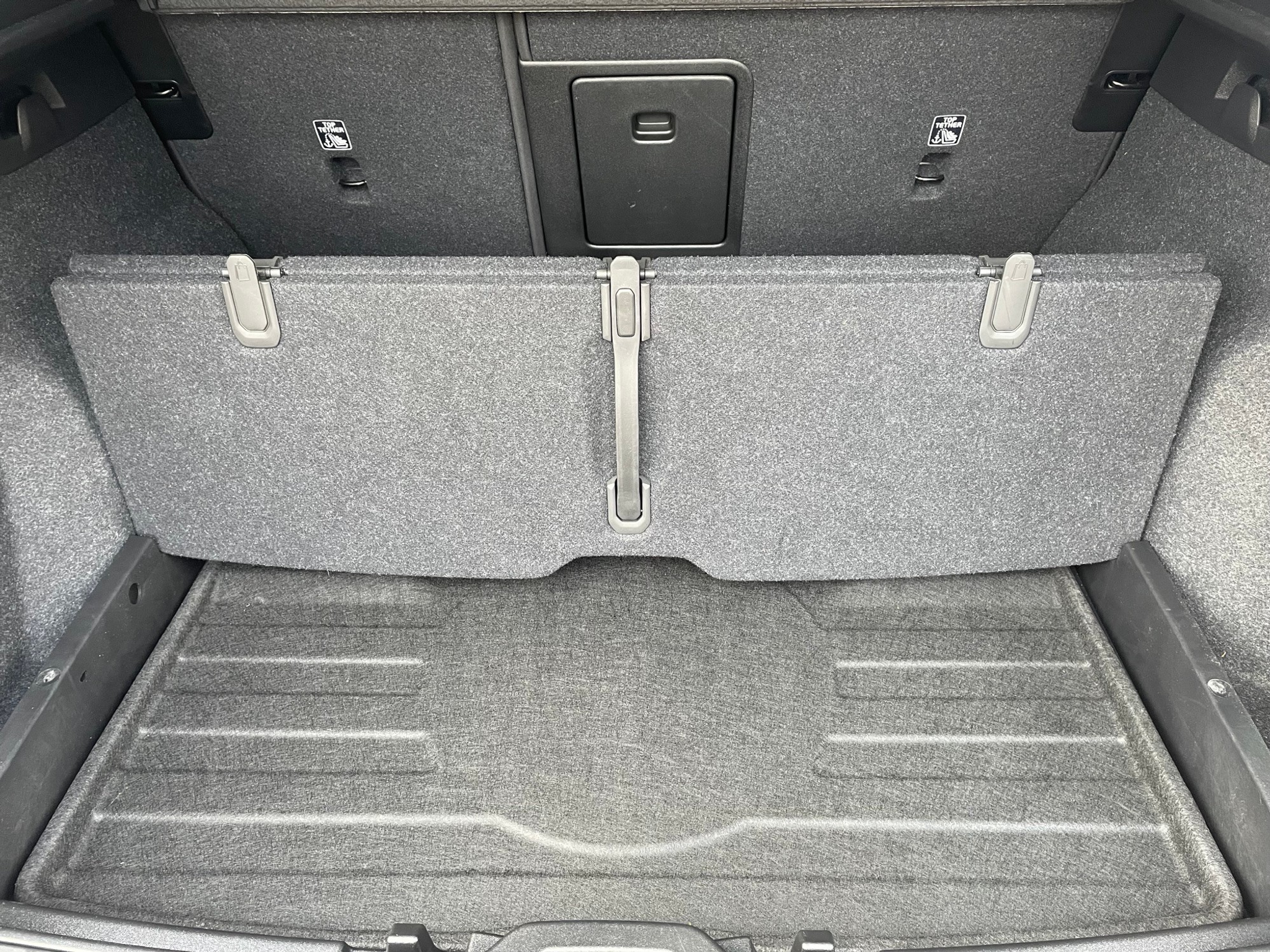 listing desktop thumbnail image 7