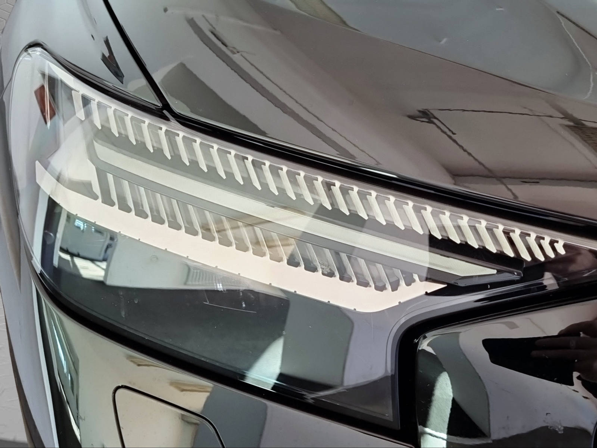 listing desktop thumbnail image 17