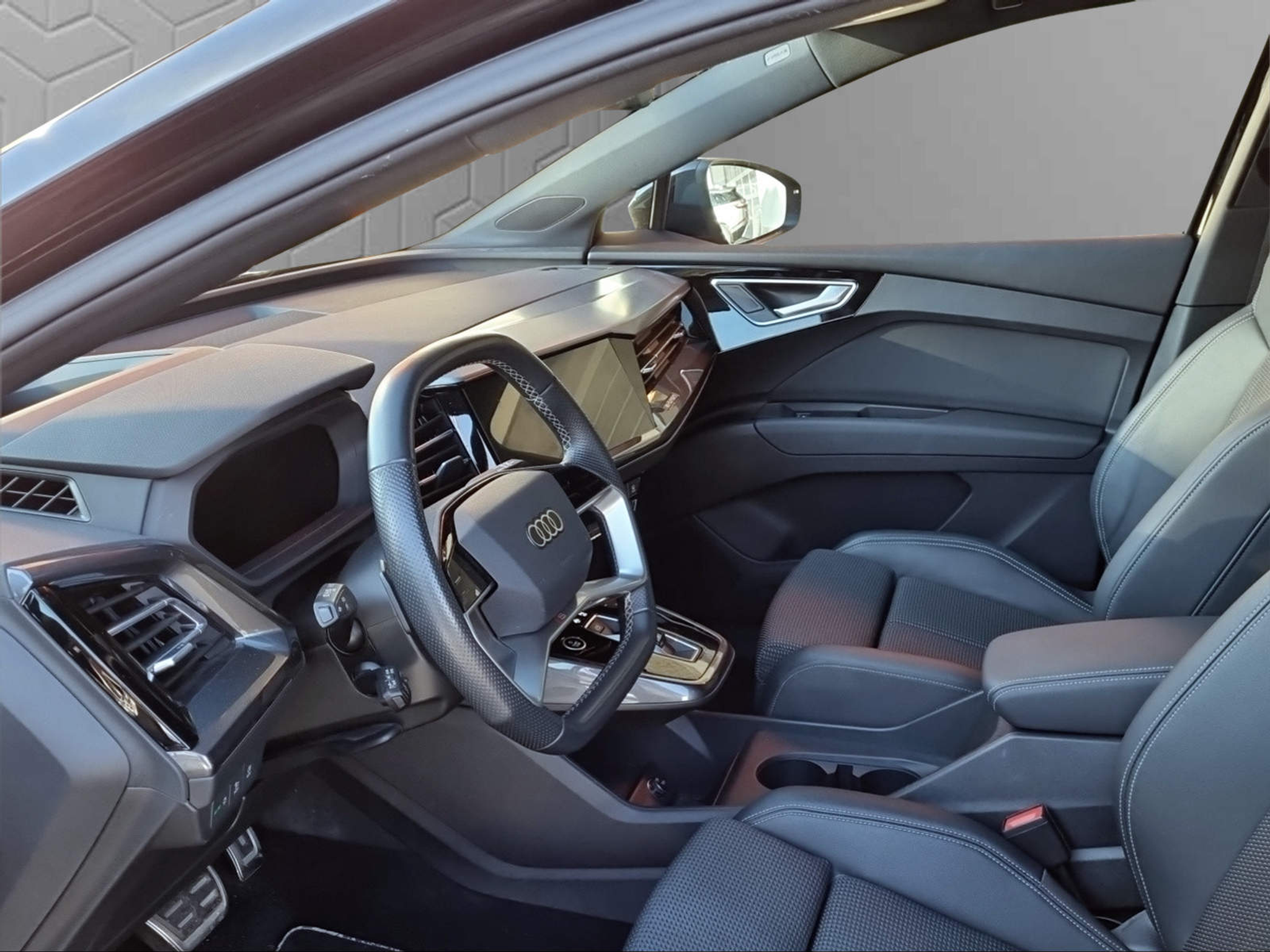 listing desktop thumbnail image 11