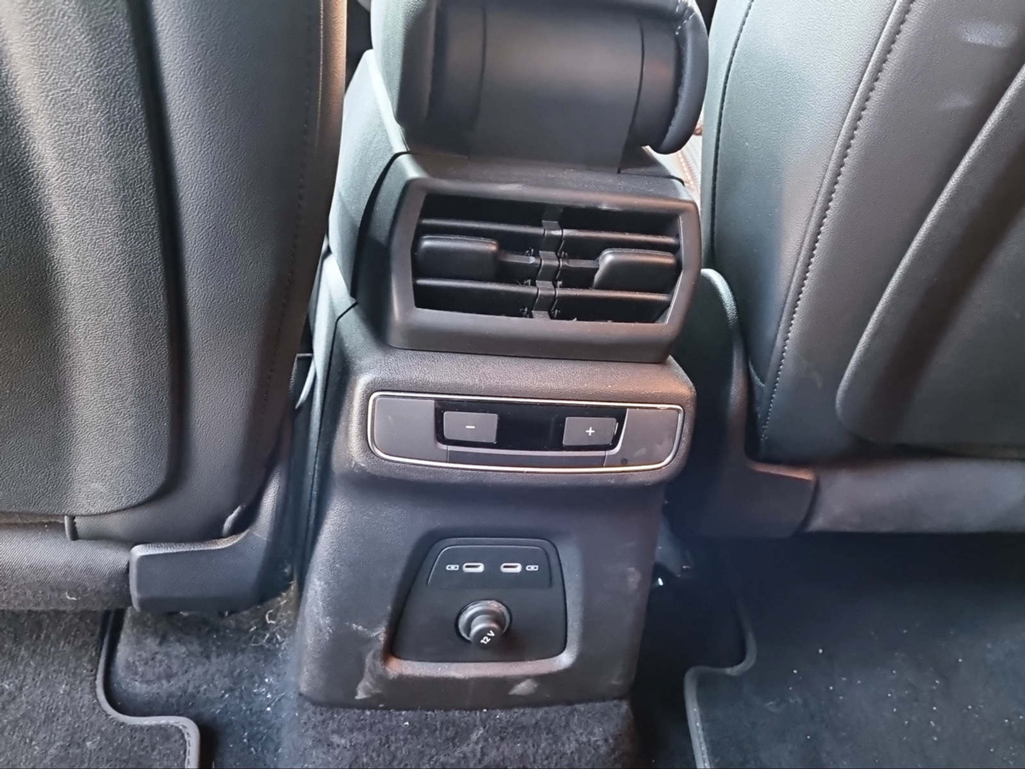 listing desktop thumbnail image 16