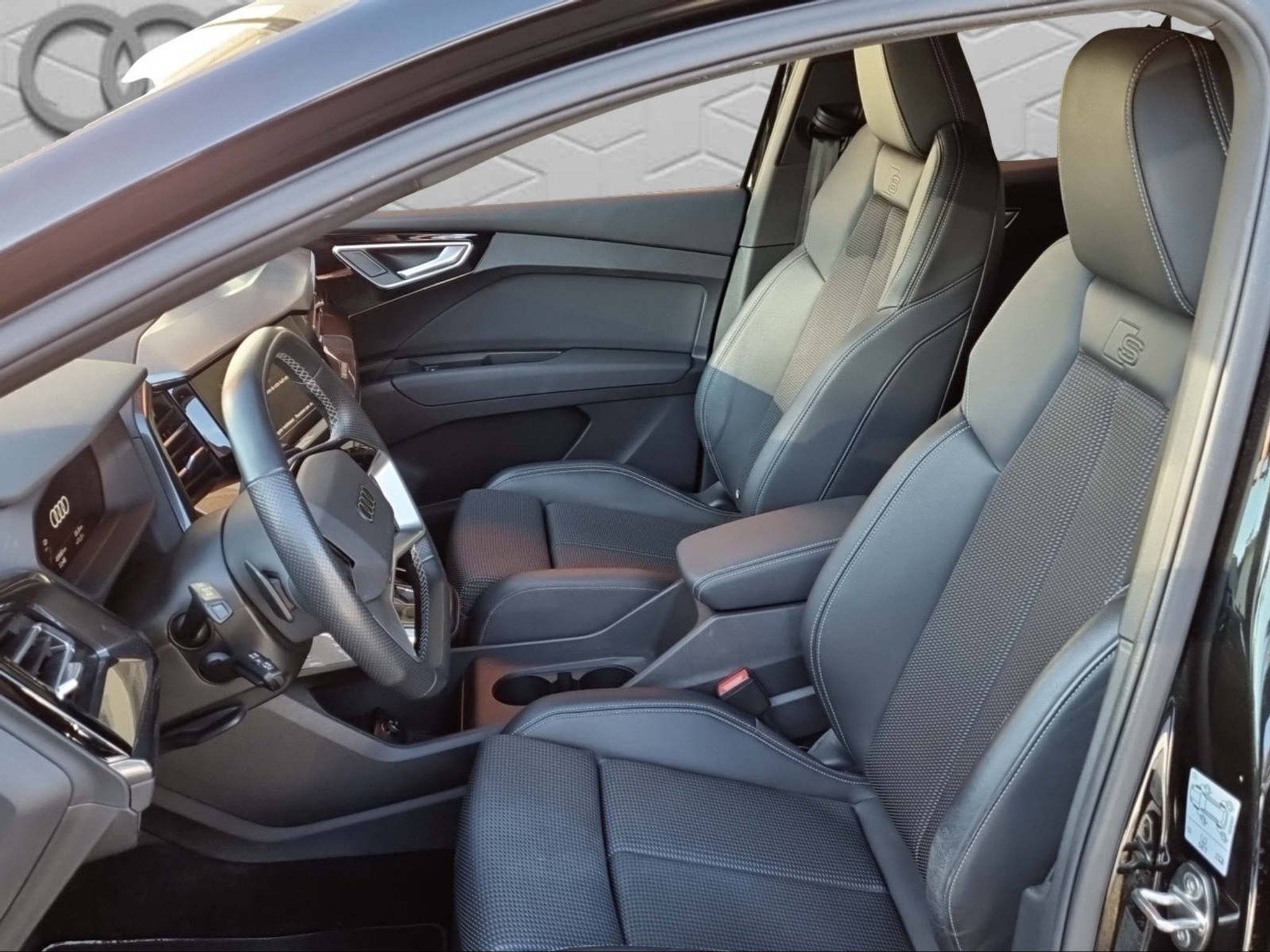 listing desktop thumbnail image 10