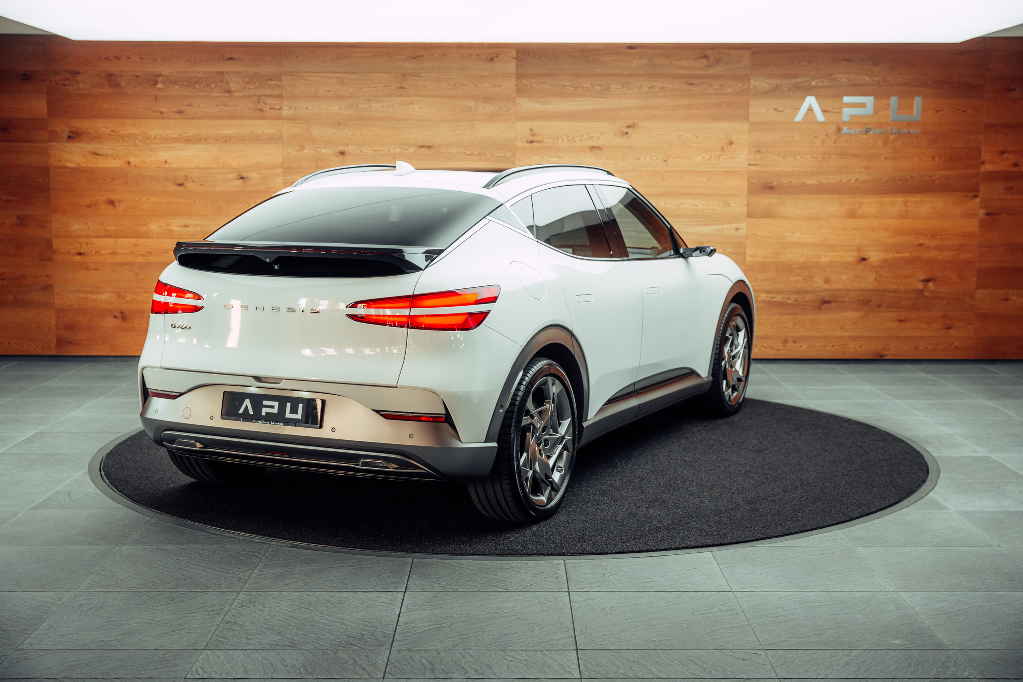 listing desktop thumbnail image 1