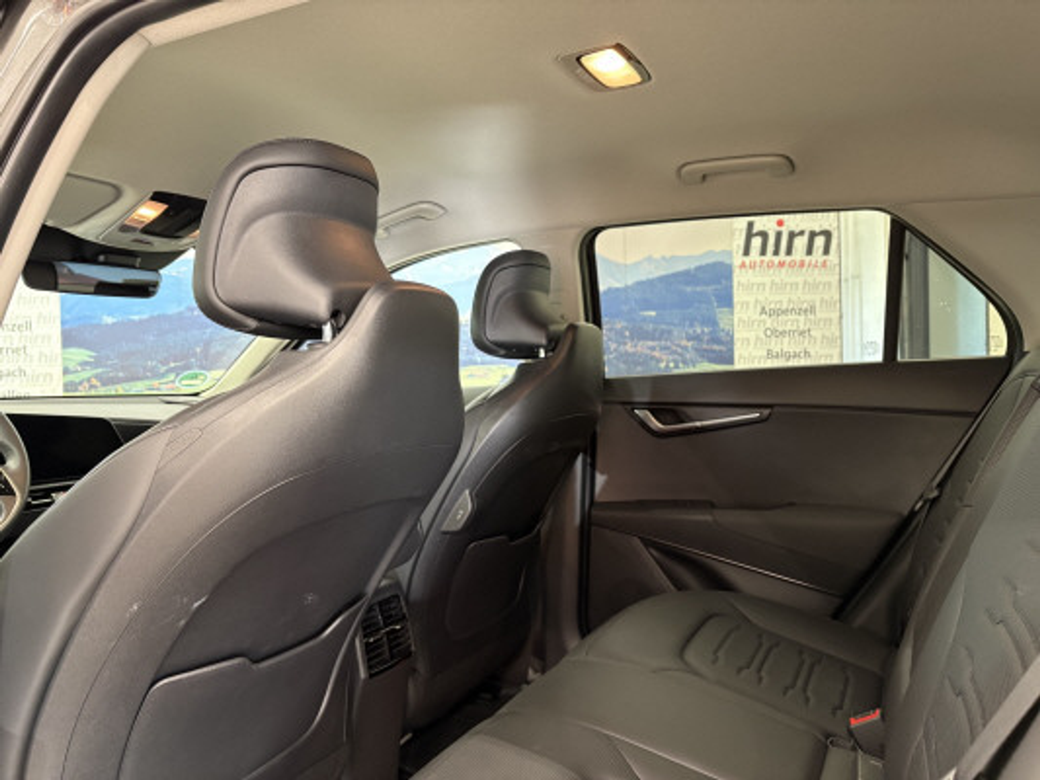 listing desktop thumbnail image 5