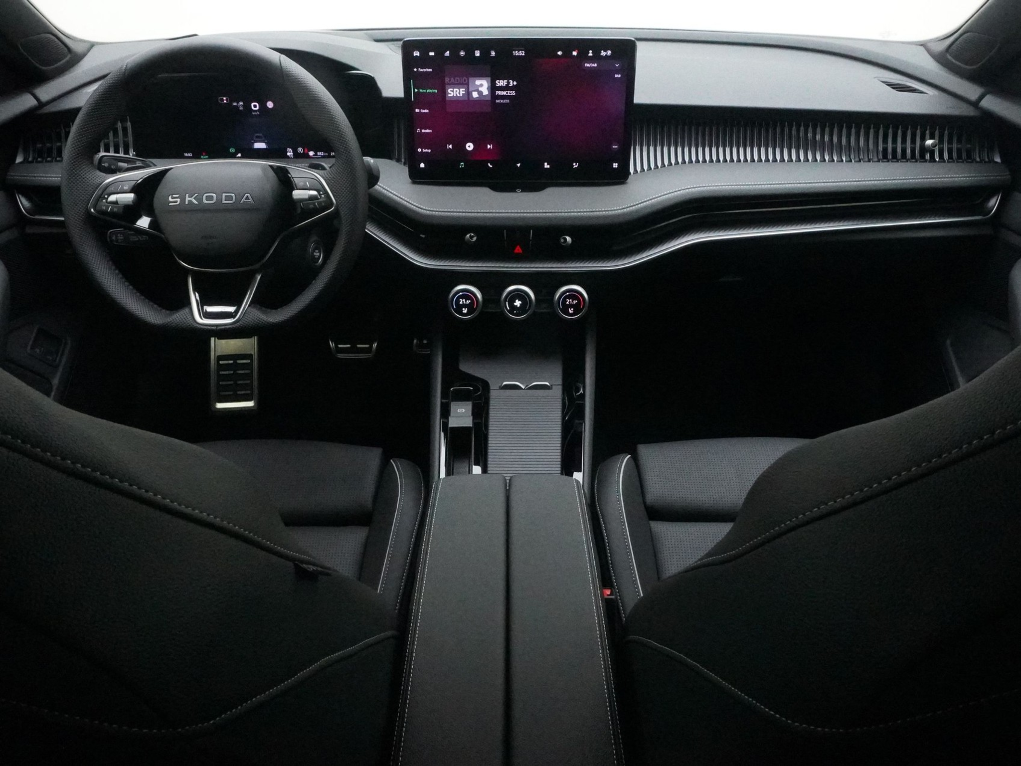 listing desktop thumbnail image 11