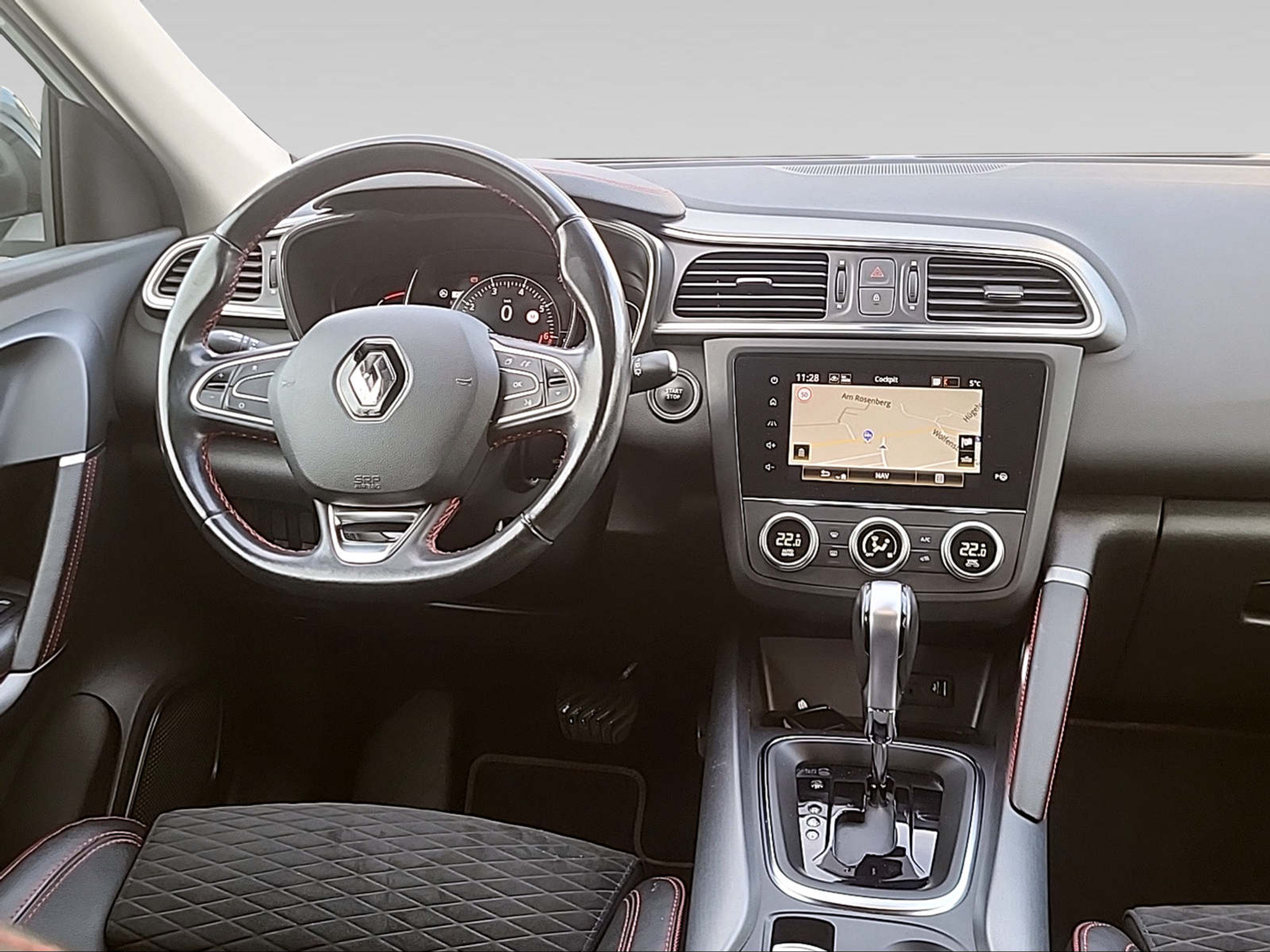 listing desktop thumbnail image 4