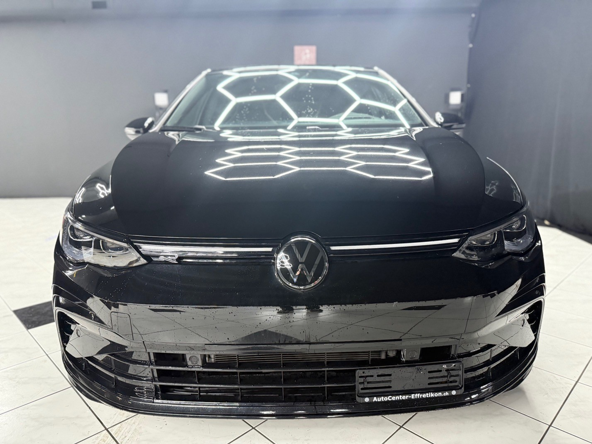 listing desktop thumbnail image 2