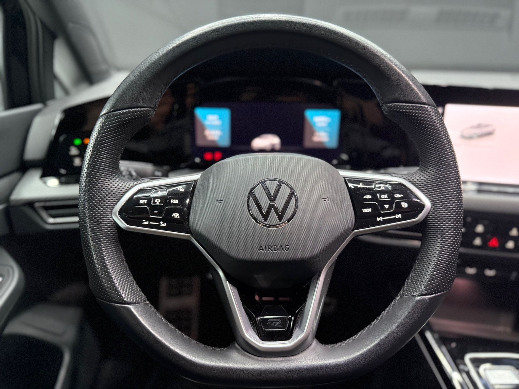 listing desktop thumbnail image 11